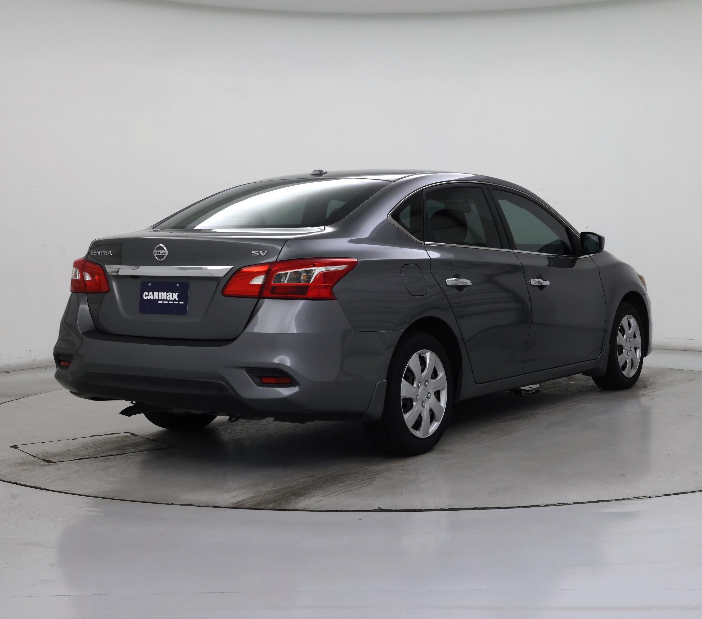 Thumbnail: 2017 Nissan Sentra - 8