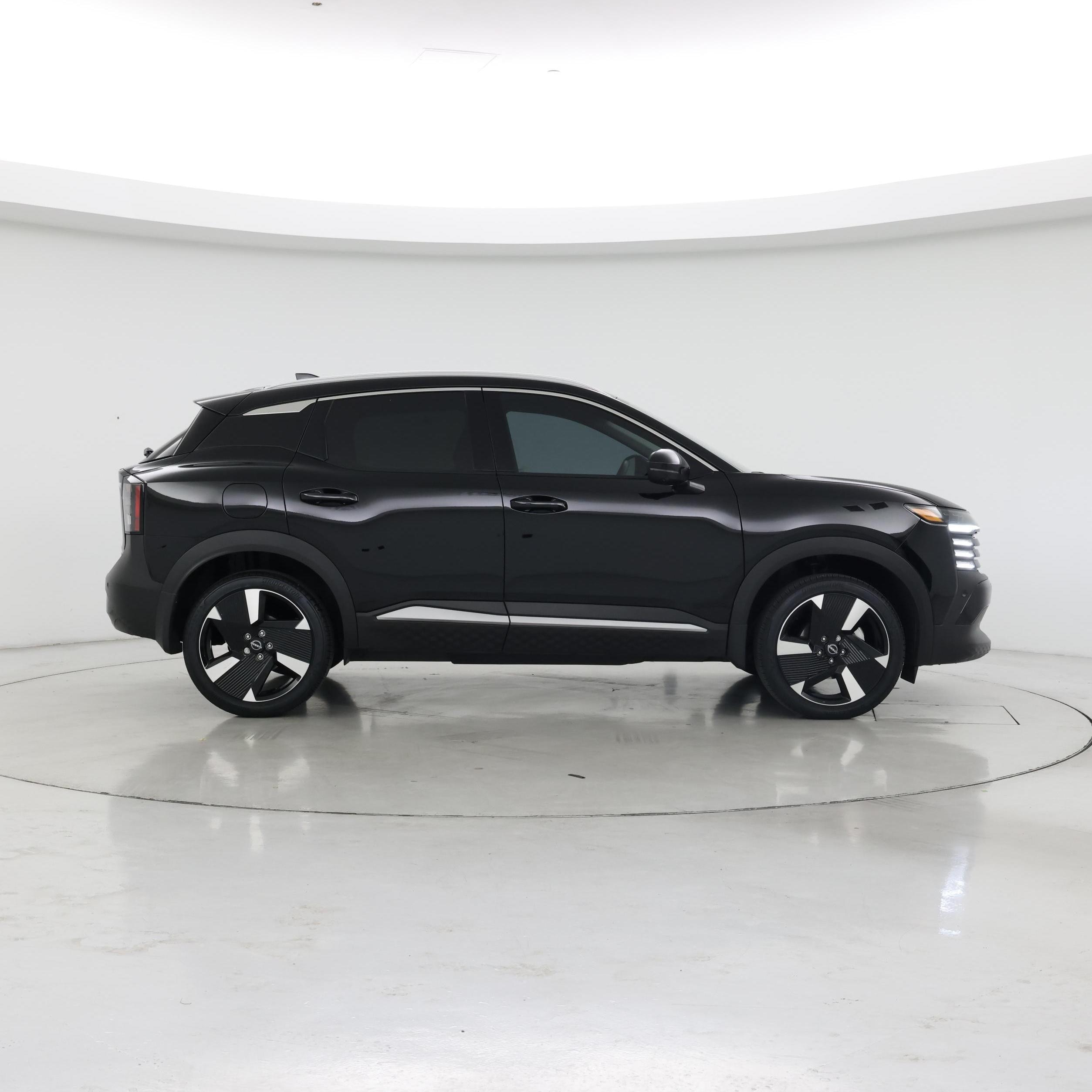 Thumbnail: 2025 Nissan Kicks - 7