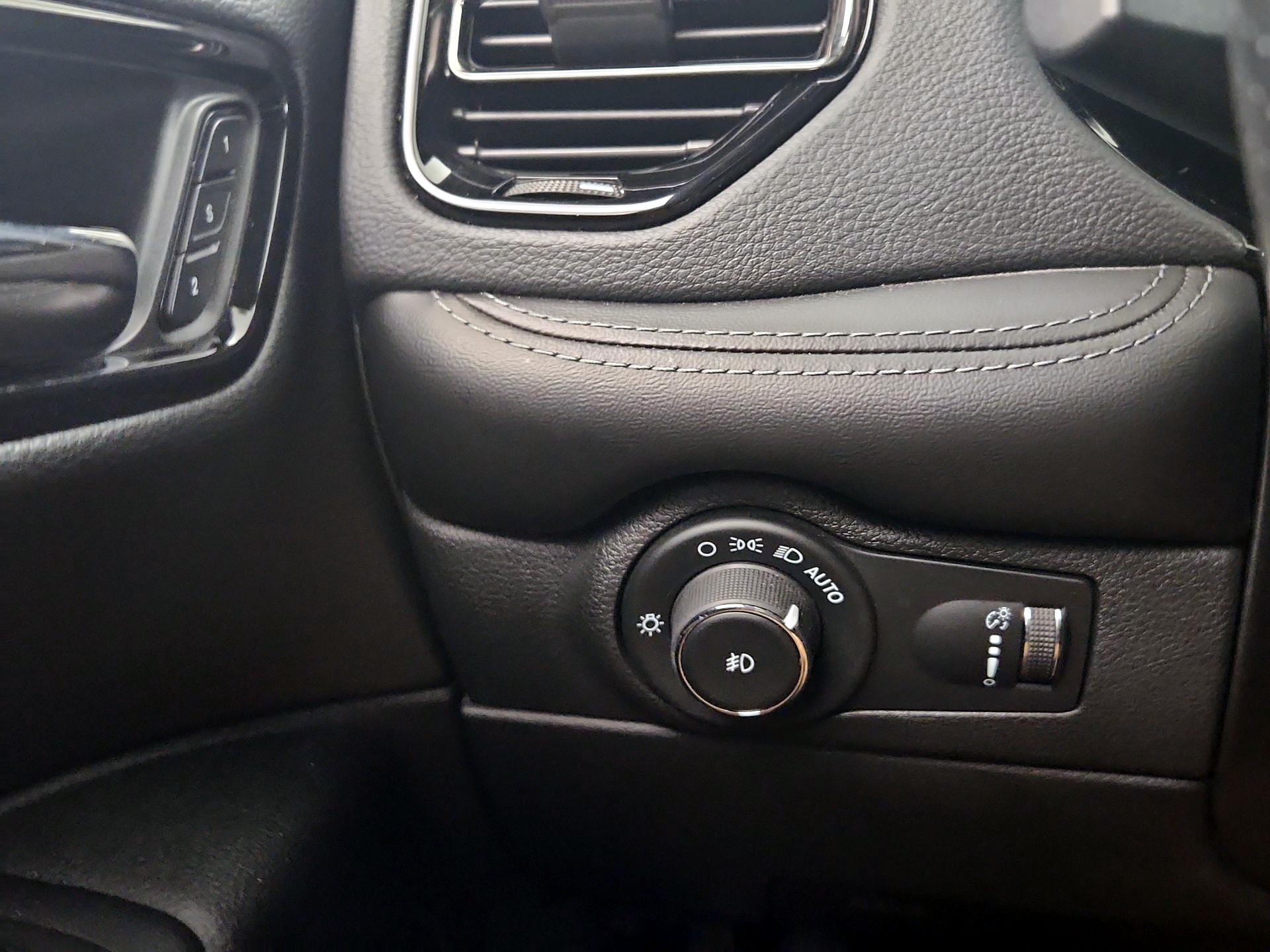 Thumbnail: 2022 Dodge Durango - 13