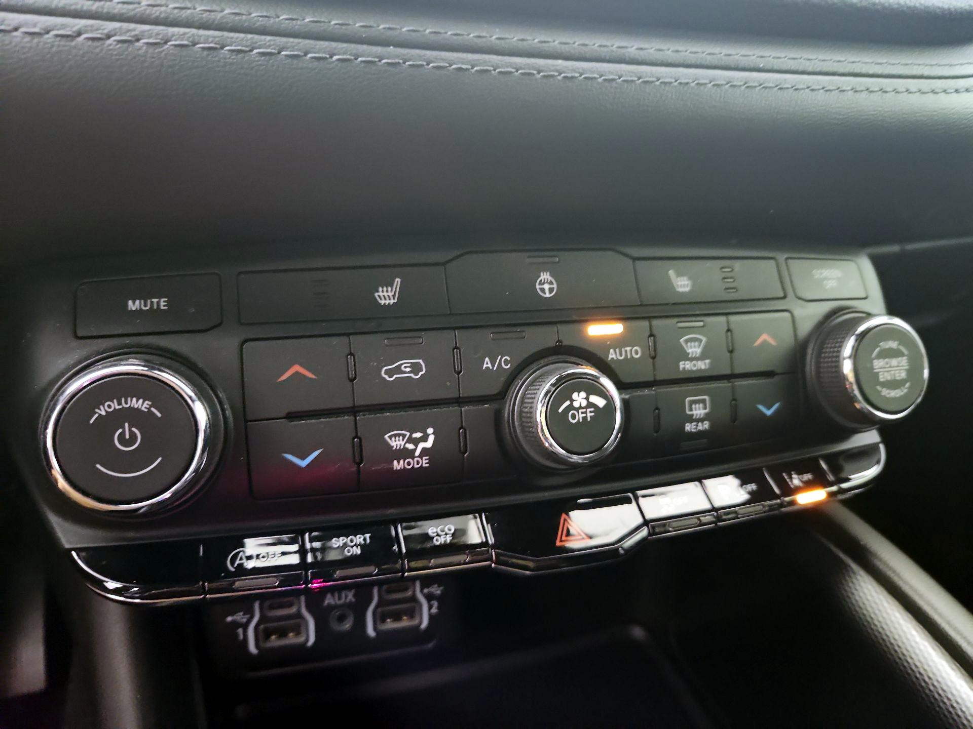 Thumbnail: 2022 Dodge Durango - 16