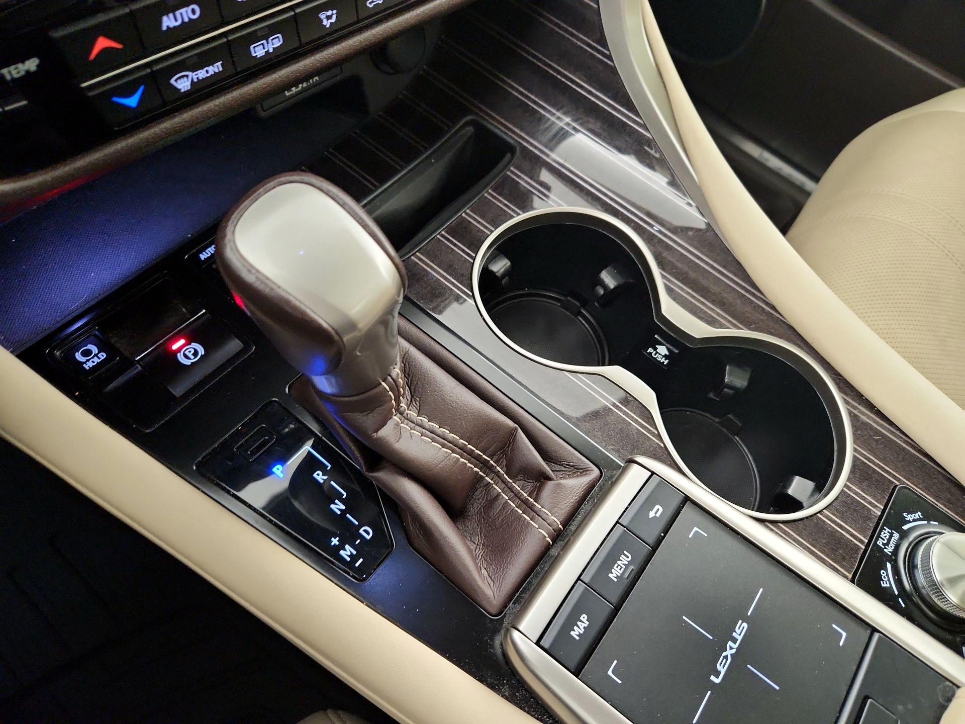 Thumbnail: 2020 Lexus RX - 18