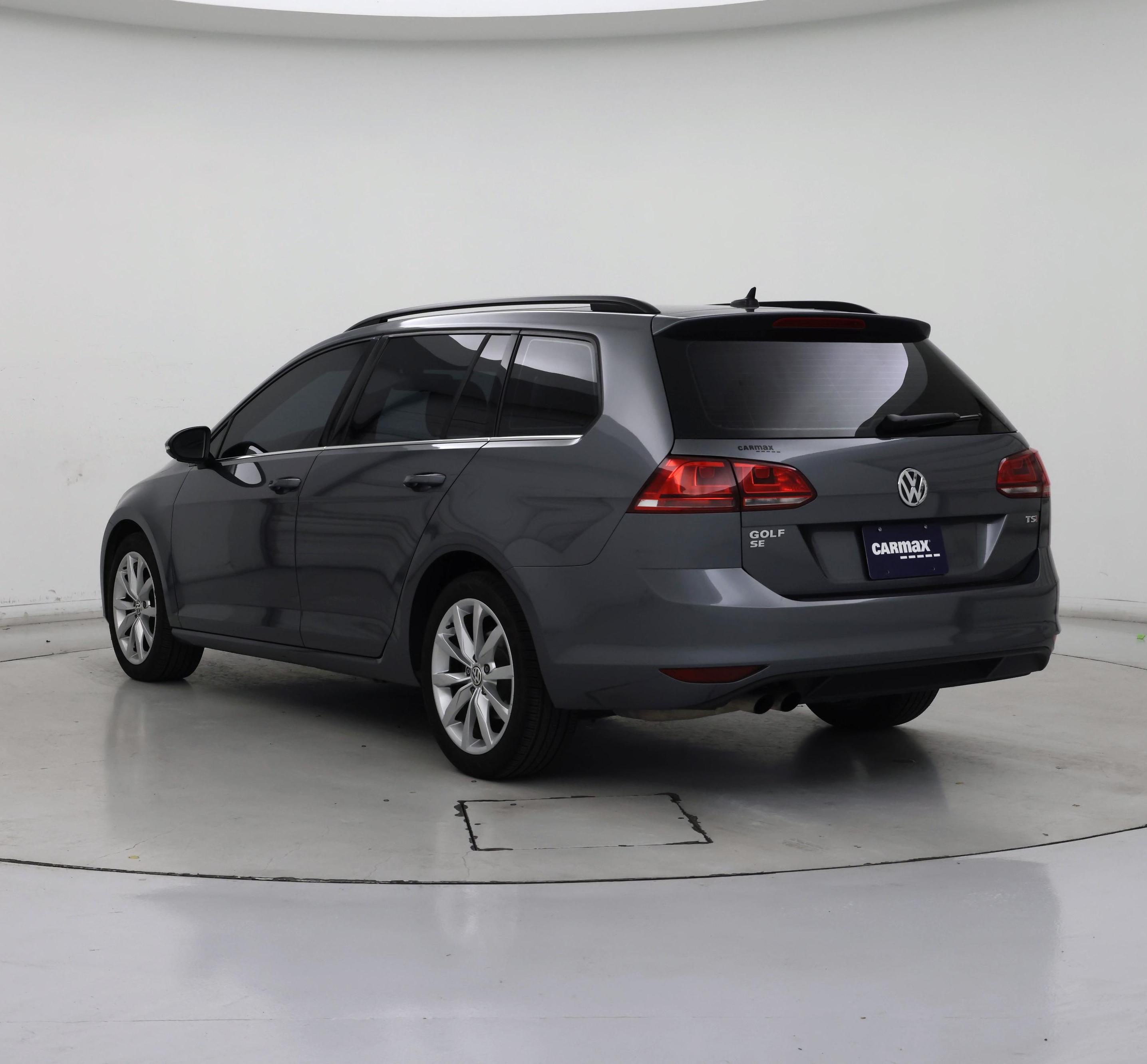 Thumbnail: 2017 Volkswagen Golf - 2