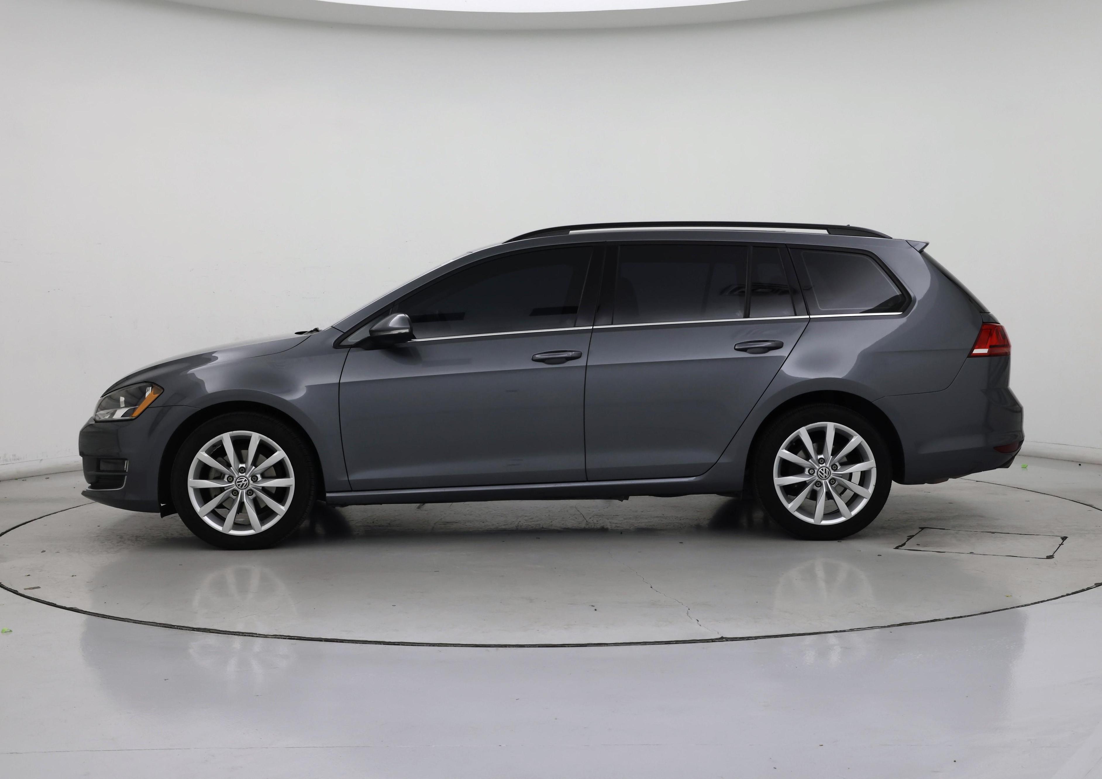 Thumbnail: 2017 Volkswagen Golf - 3