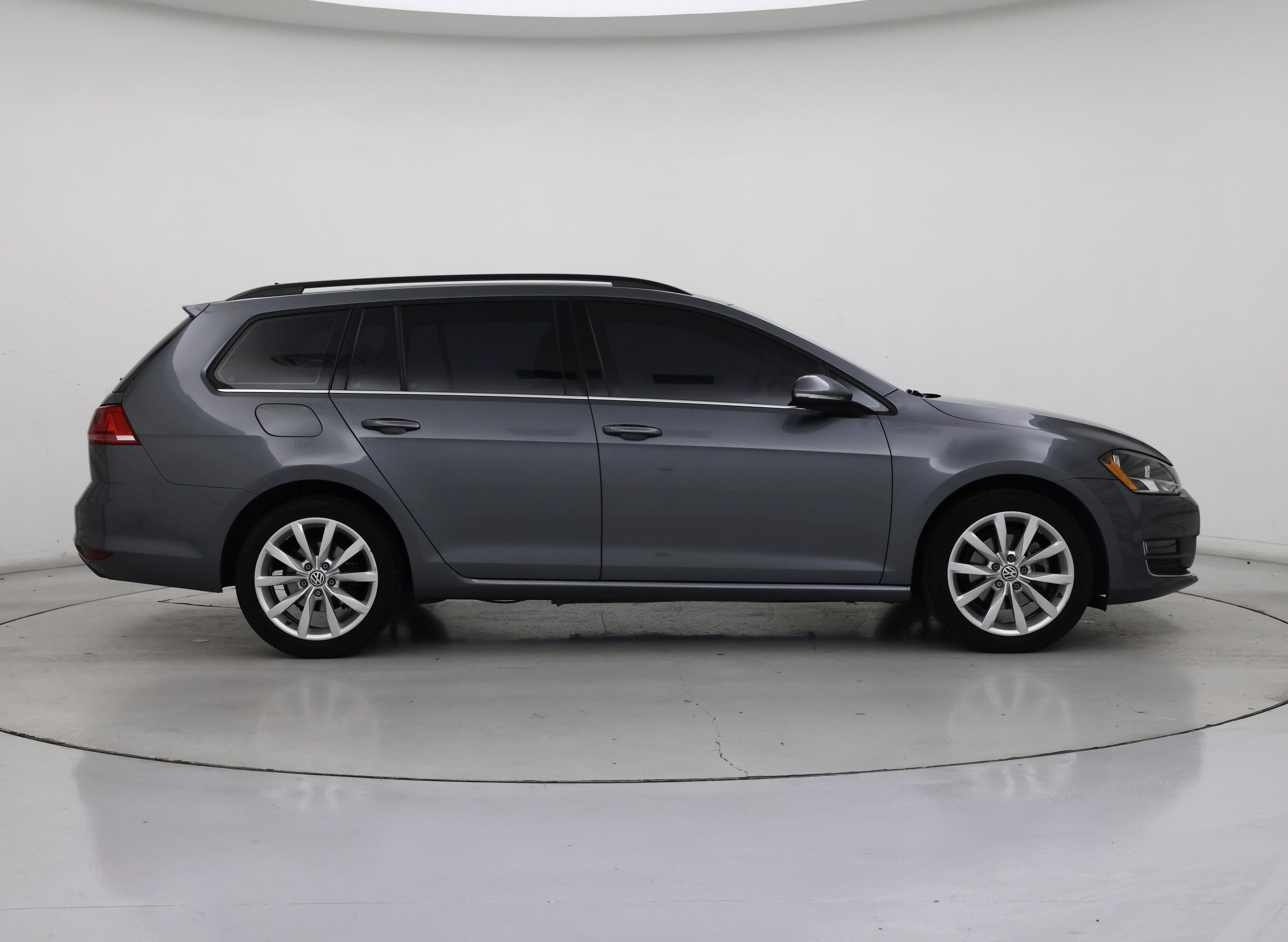 Thumbnail: 2017 Volkswagen Golf - 7
