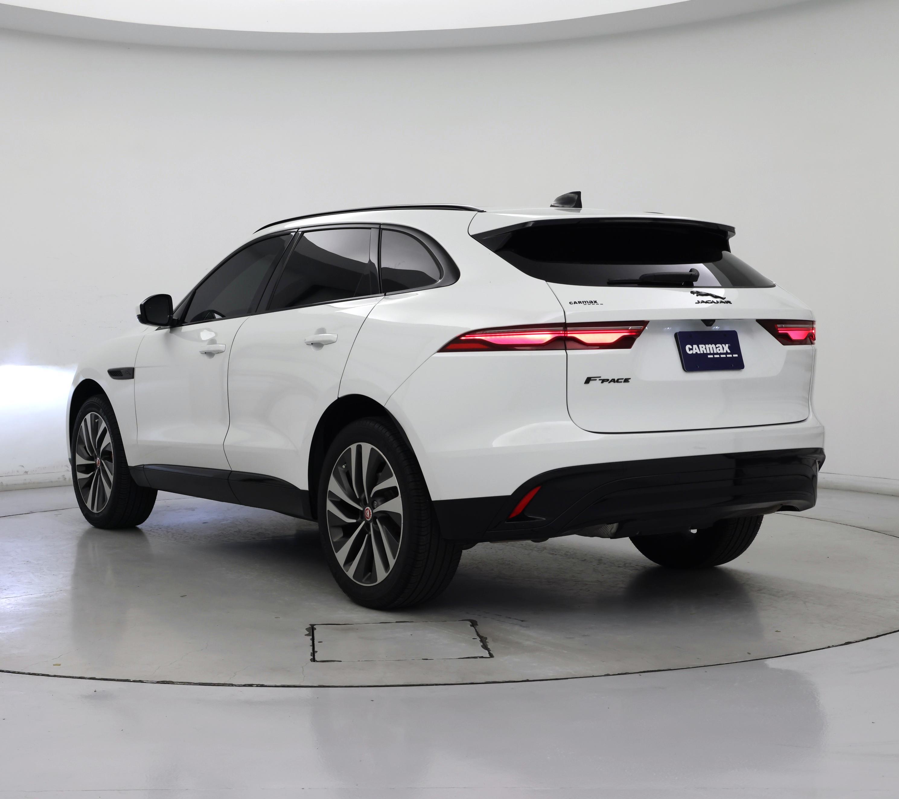 Thumbnail: 2022 Jaguar F-Pace - 2