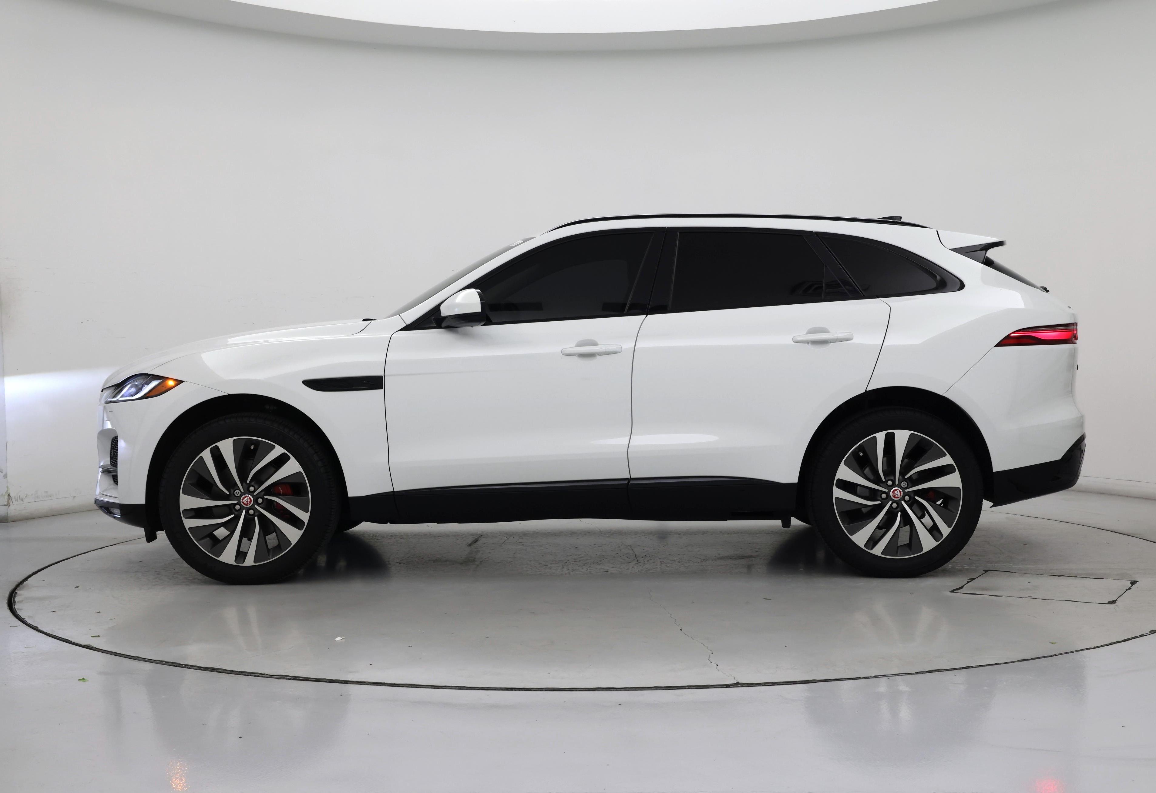 Thumbnail: 2022 Jaguar F-Pace - 3