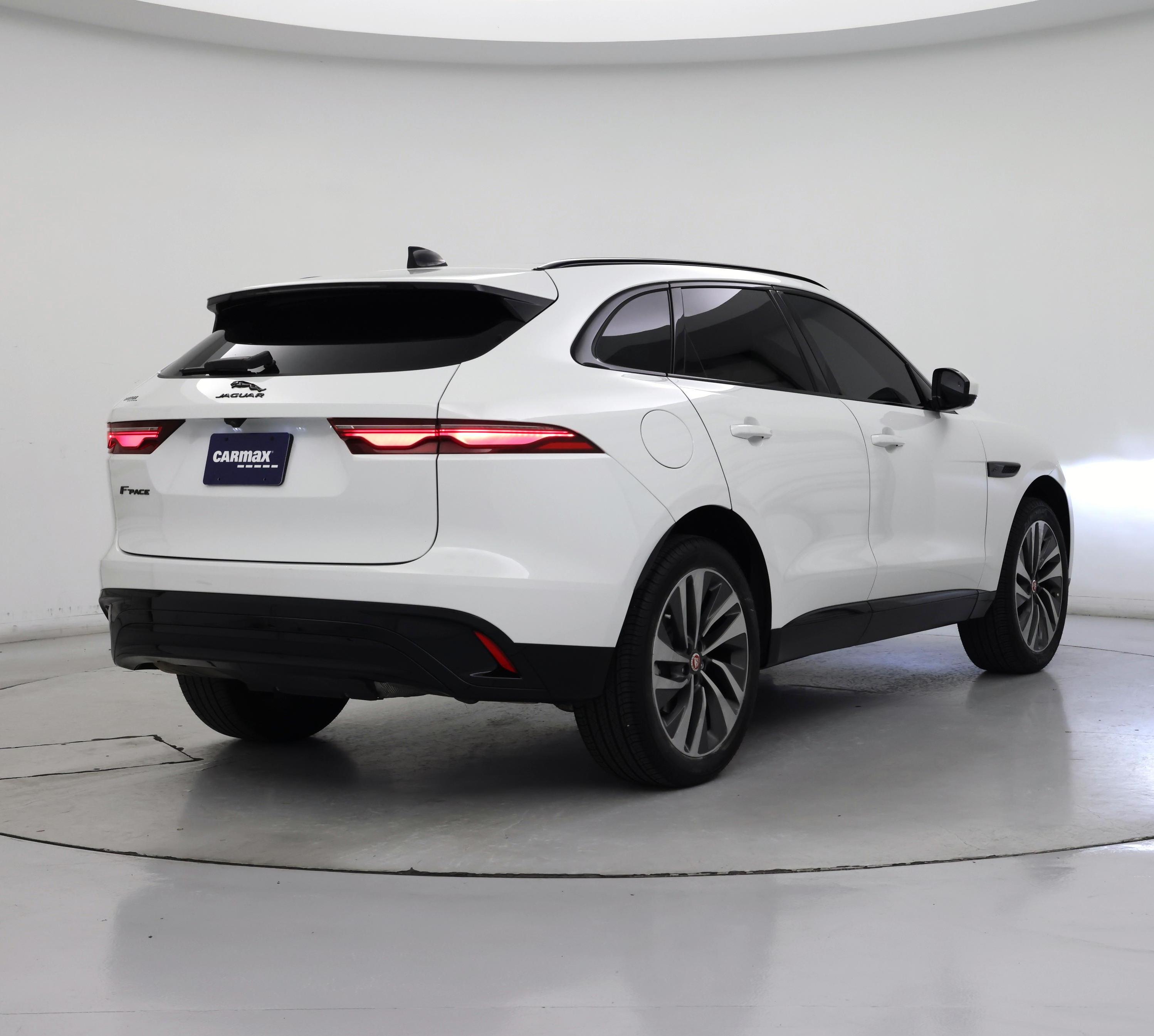 Thumbnail: 2022 Jaguar F-Pace - 8