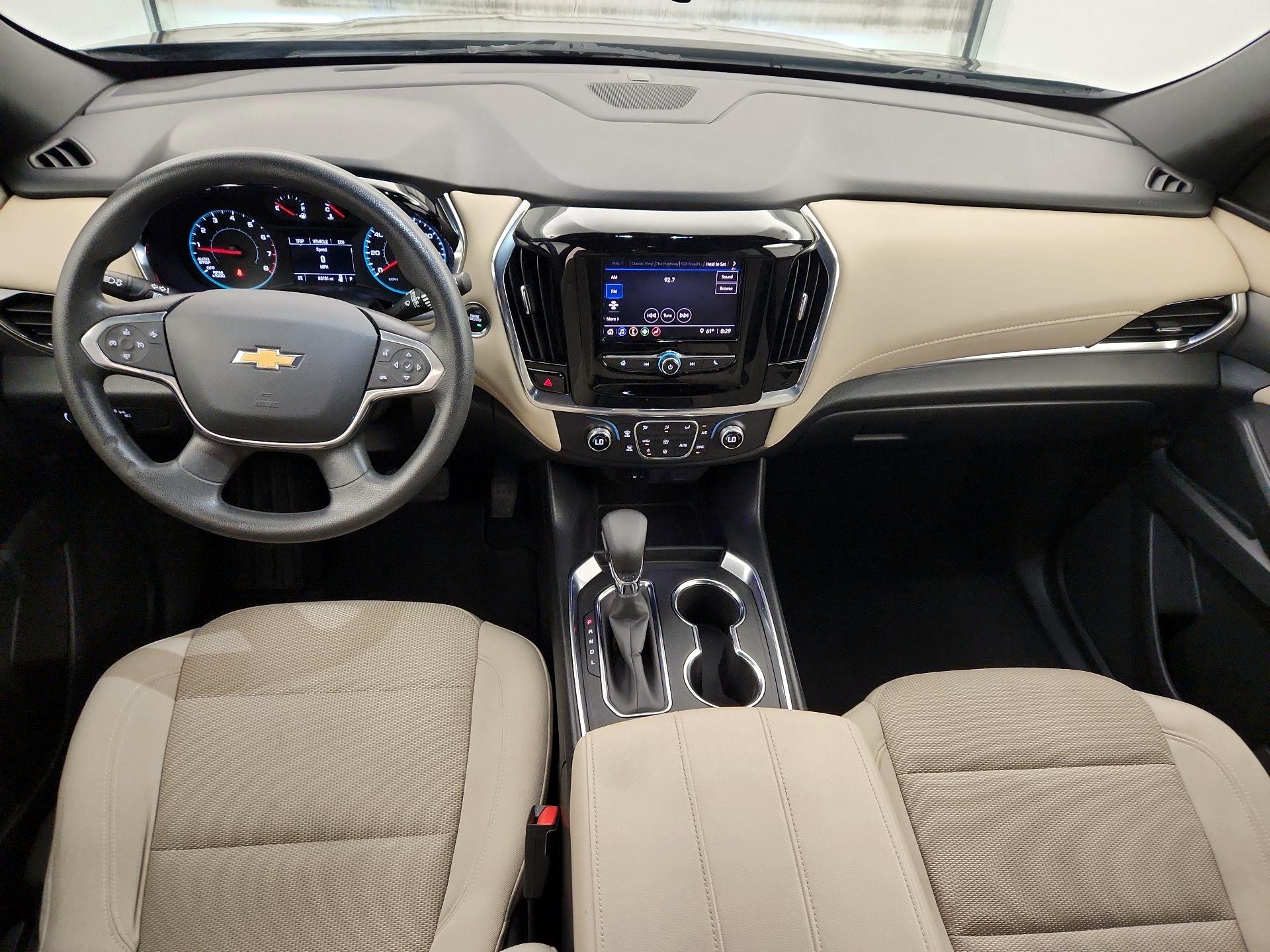 Thumbnail: 2022 Chevrolet Traverse - 9