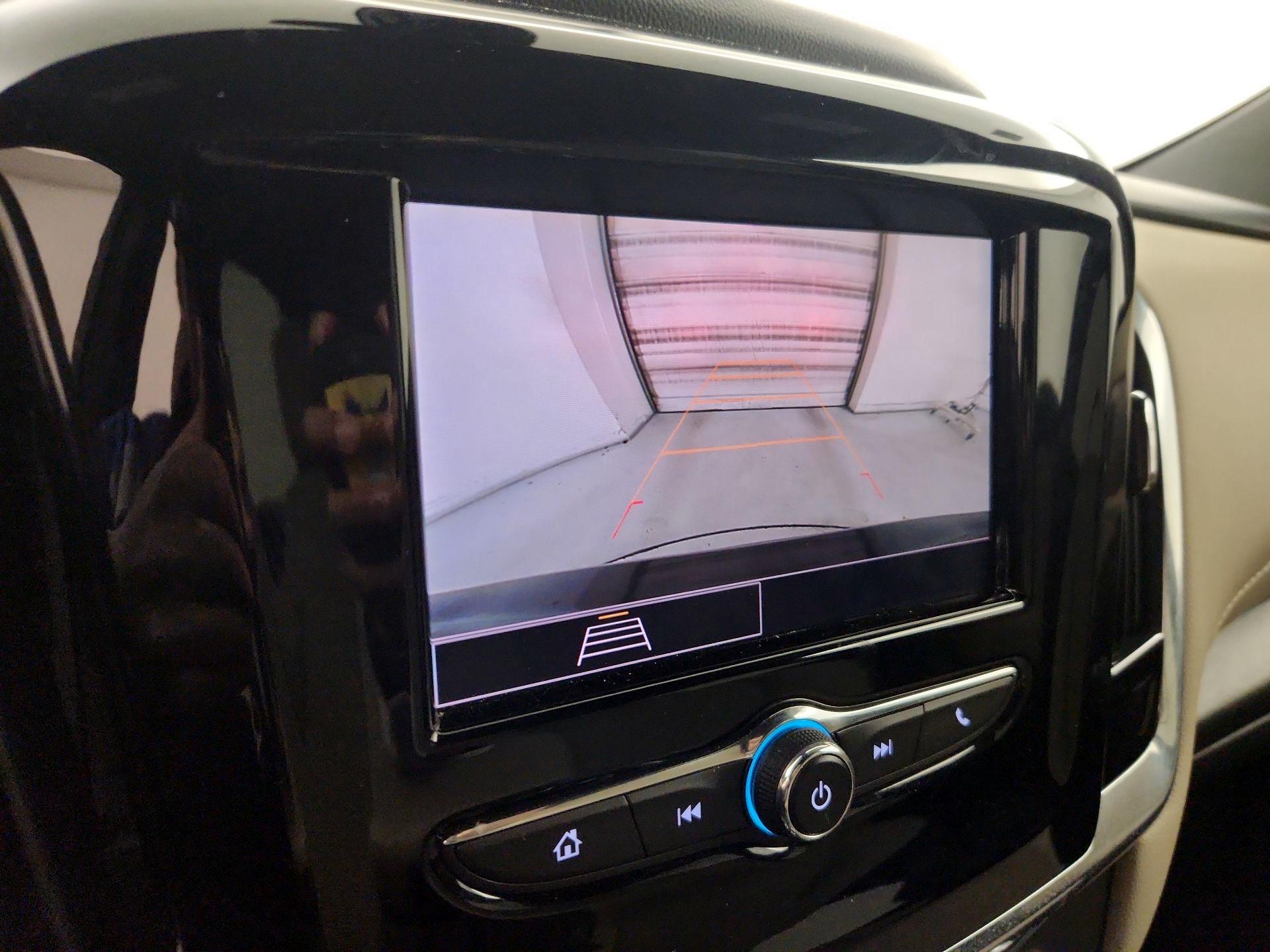 Thumbnail: 2022 Chevrolet Traverse - 14