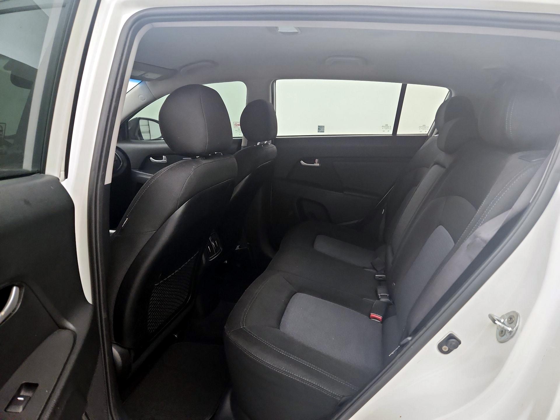 Thumbnail: 2015 Kia Sportage - 19