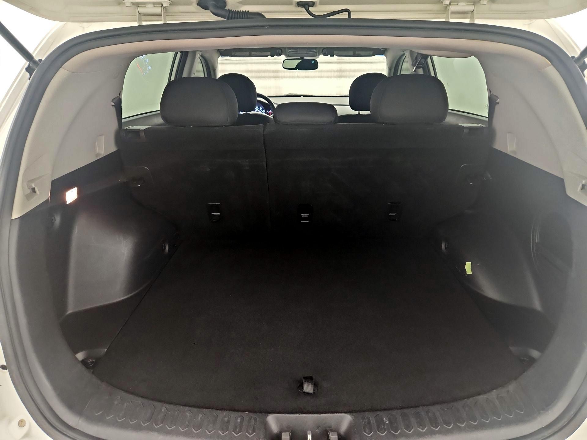 Thumbnail: 2015 Kia Sportage - 20