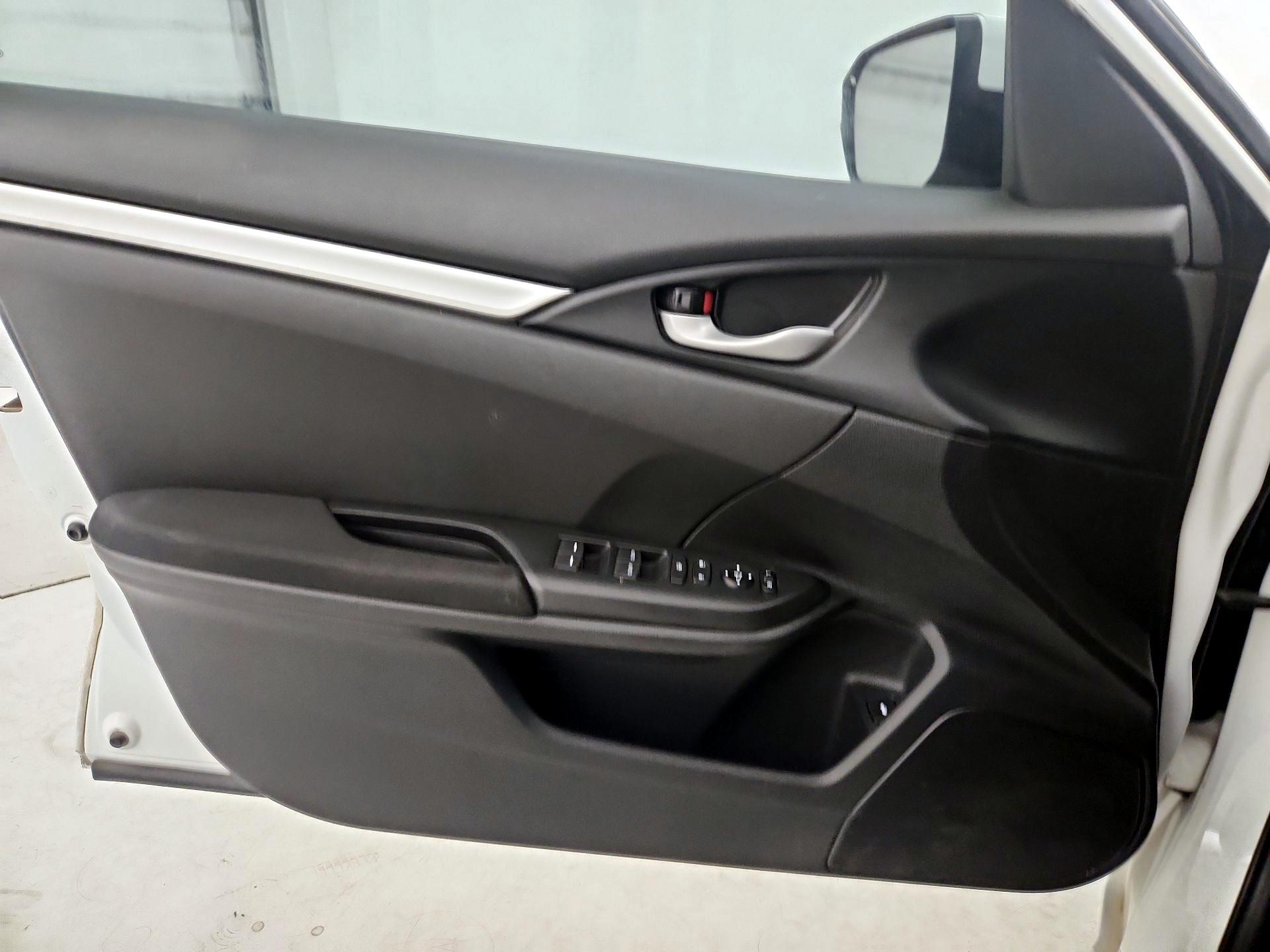 Thumbnail: 2020 Honda Civic - 12