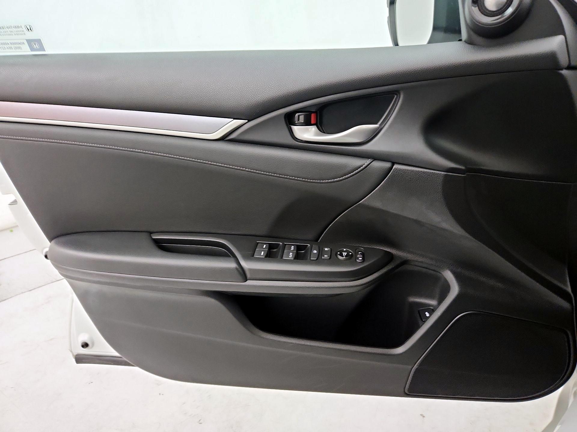 Thumbnail: 2018 Honda Civic - 11