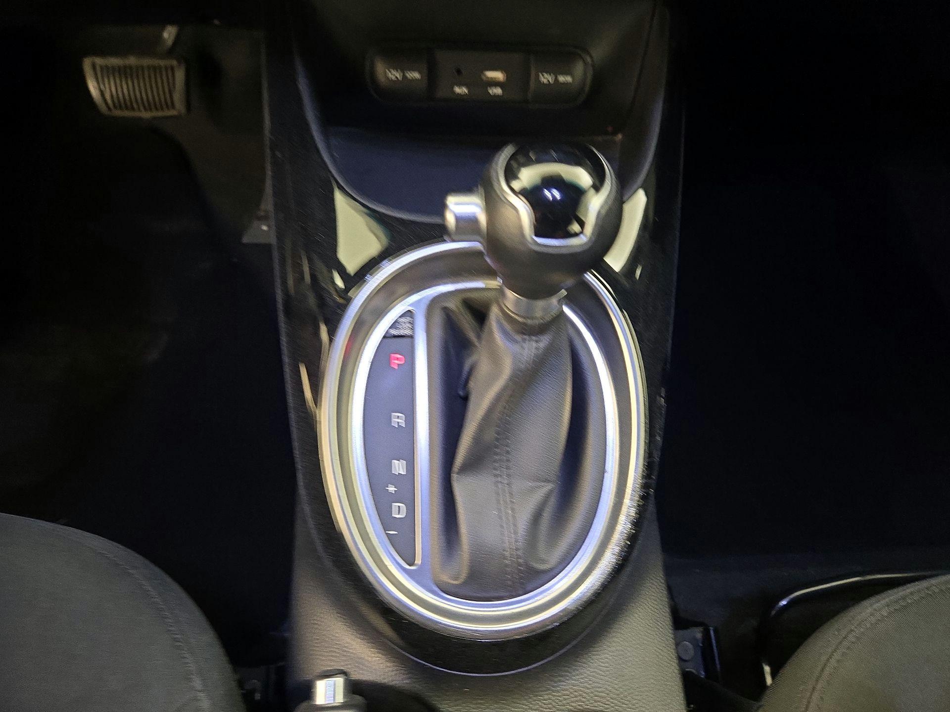 Thumbnail: 2015 Kia Soul - 18