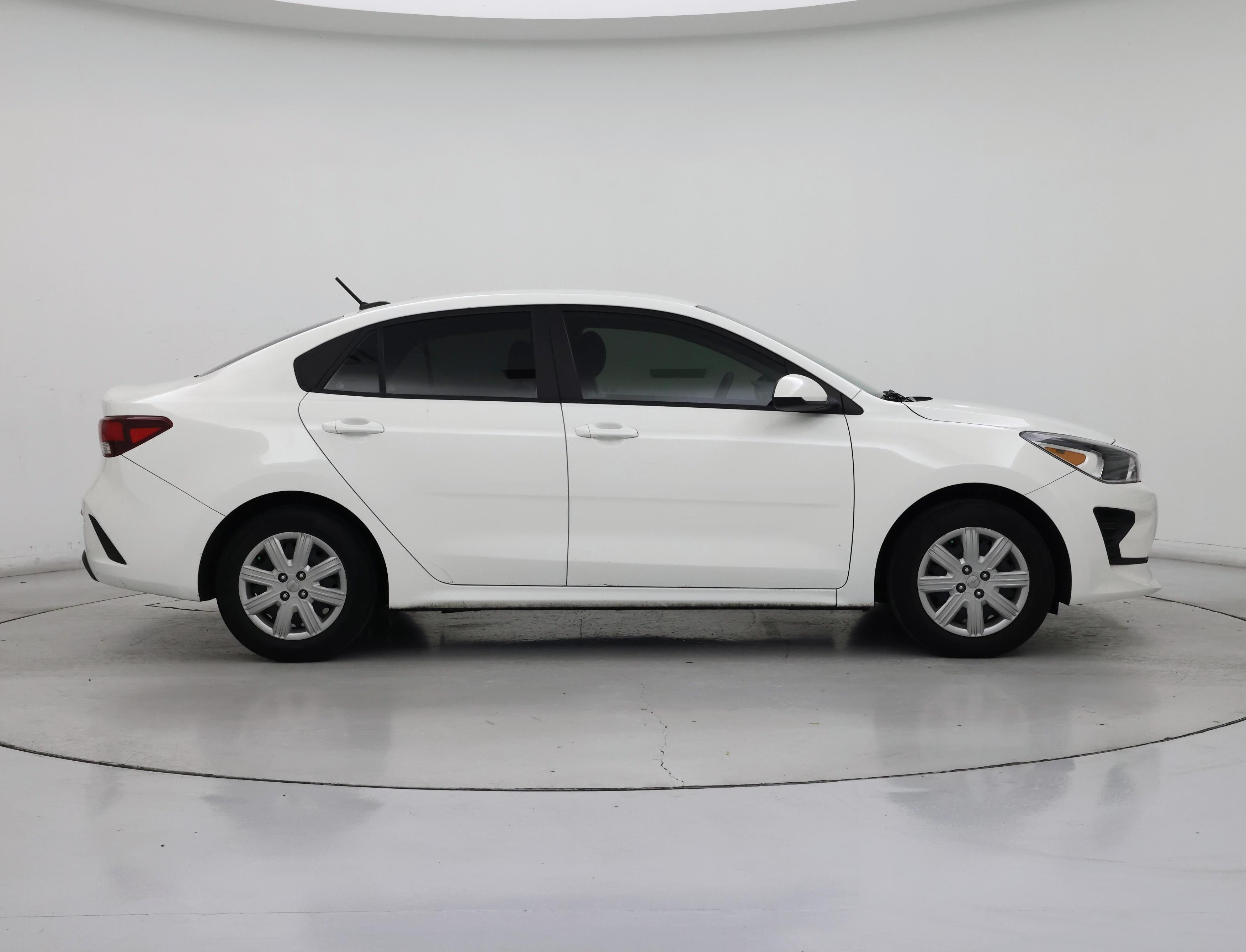 Thumbnail: 2022 Kia Rio - 7