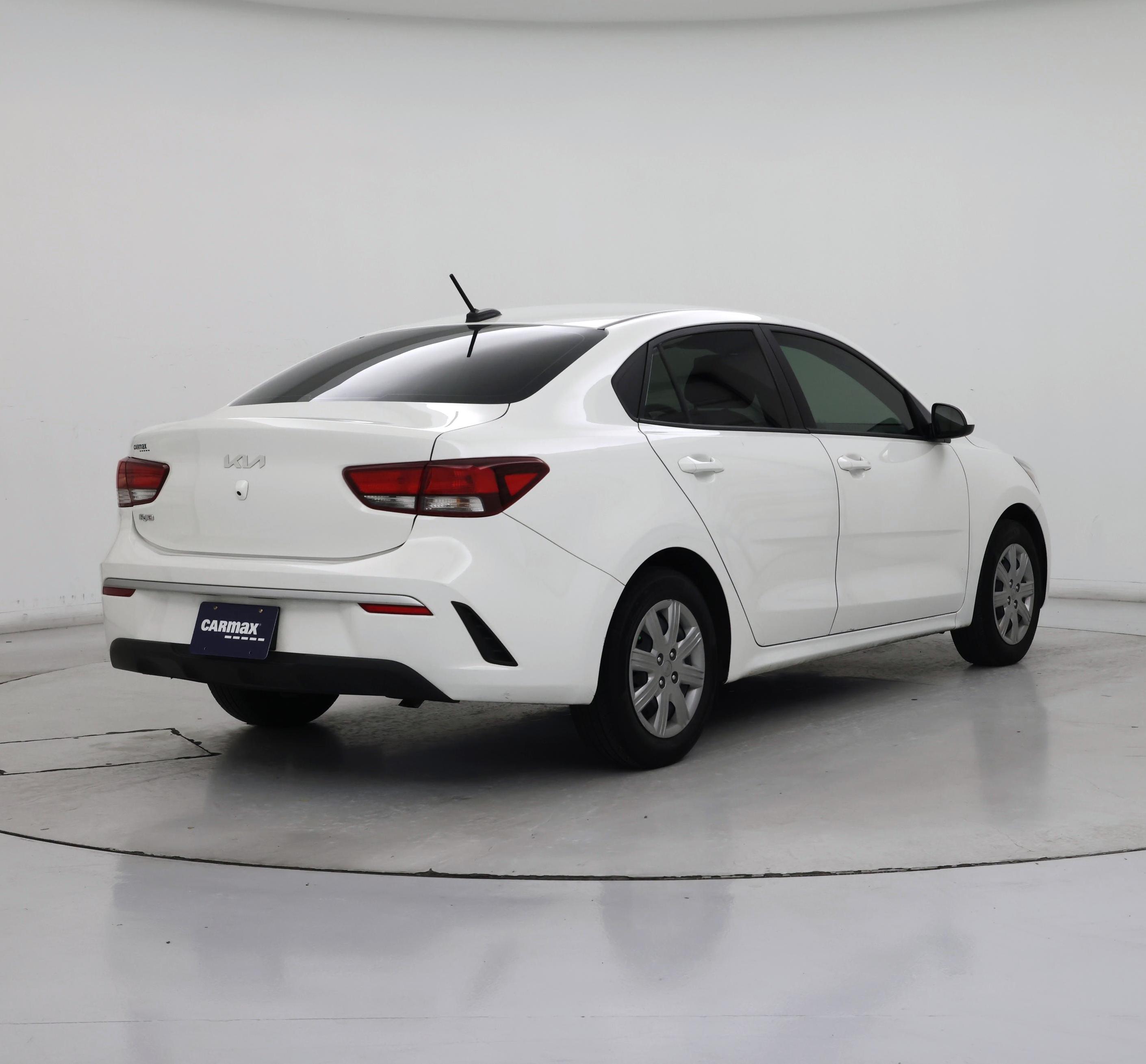 Thumbnail: 2022 Kia Rio - 8
