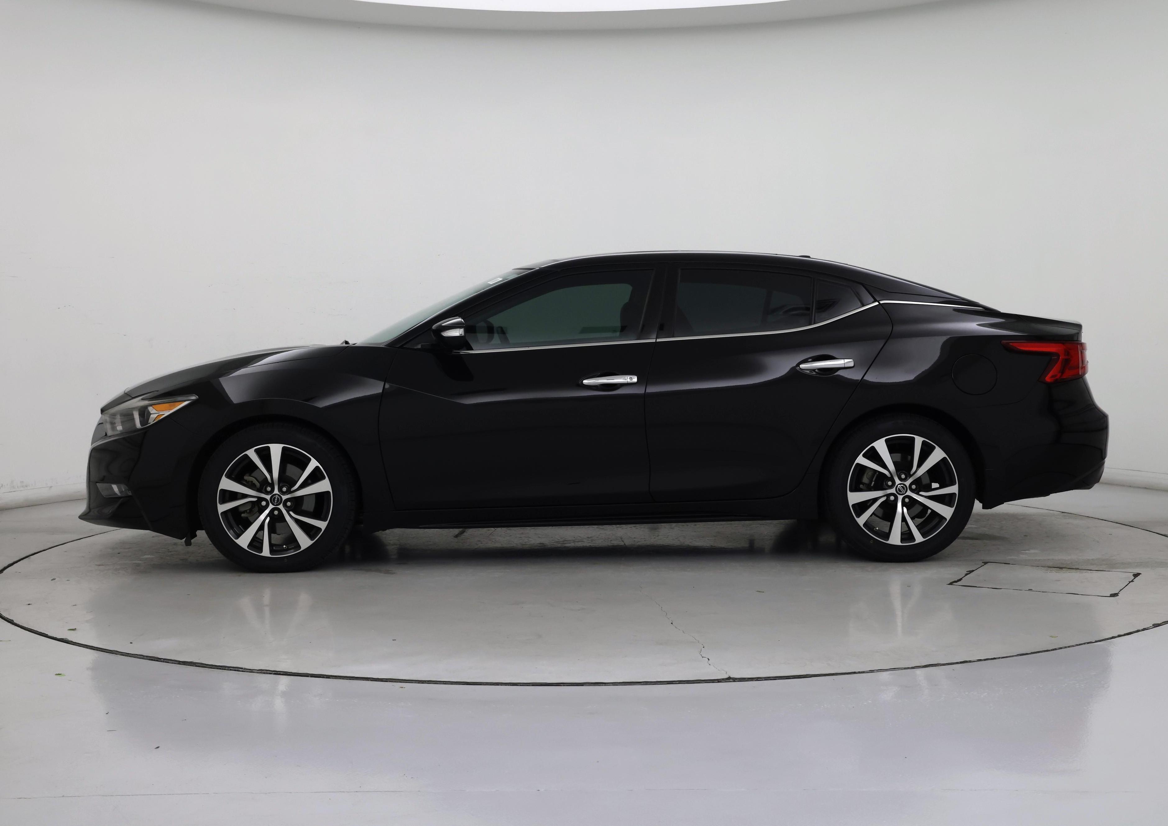 Thumbnail: 2017 Nissan Maxima - 3