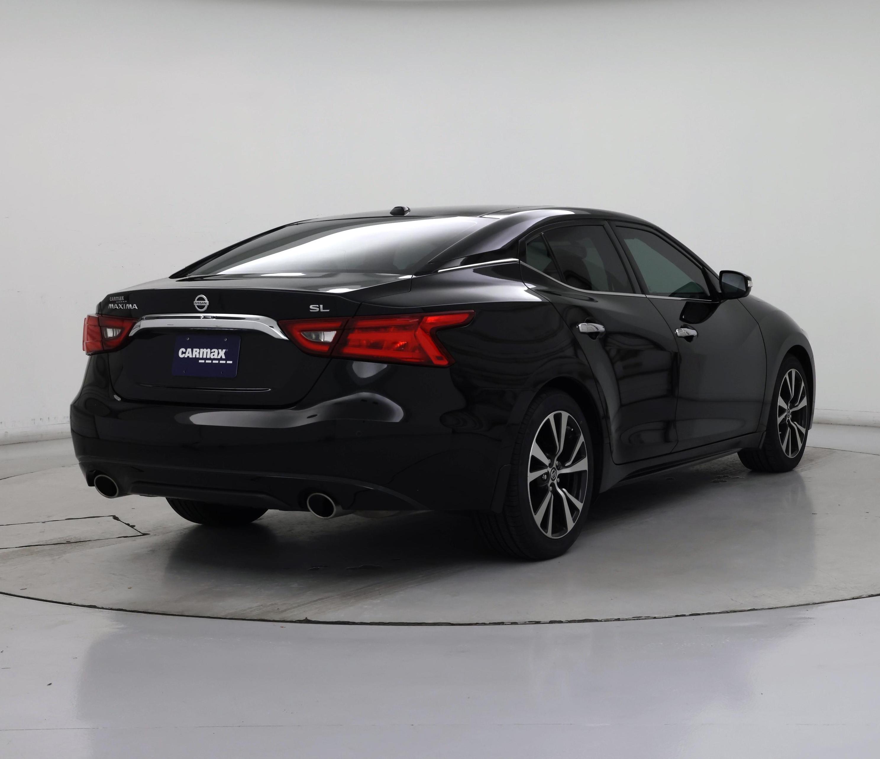 Thumbnail: 2017 Nissan Maxima - 8