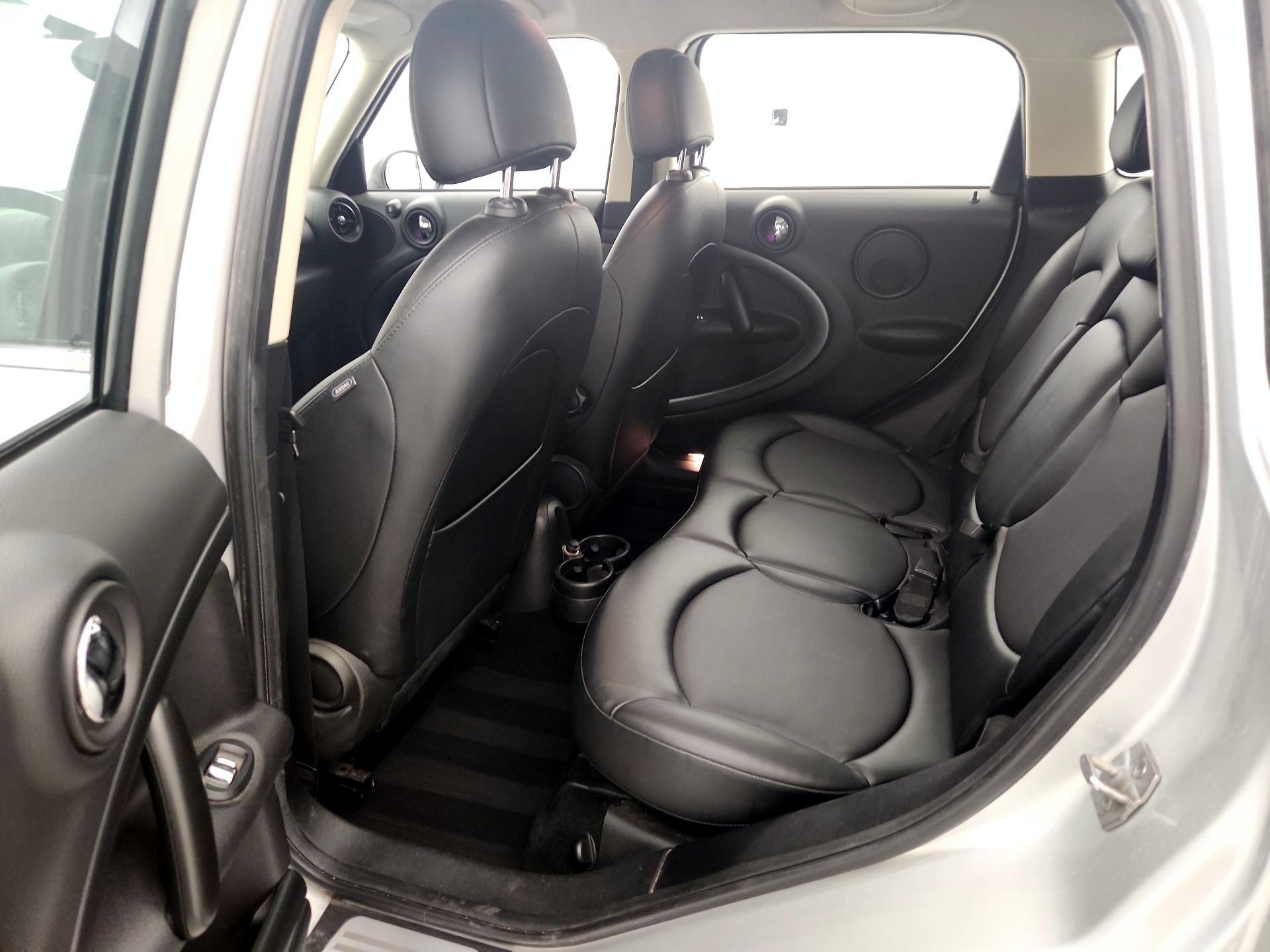 Thumbnail: 2015 MINI Cooper Countryman - 17