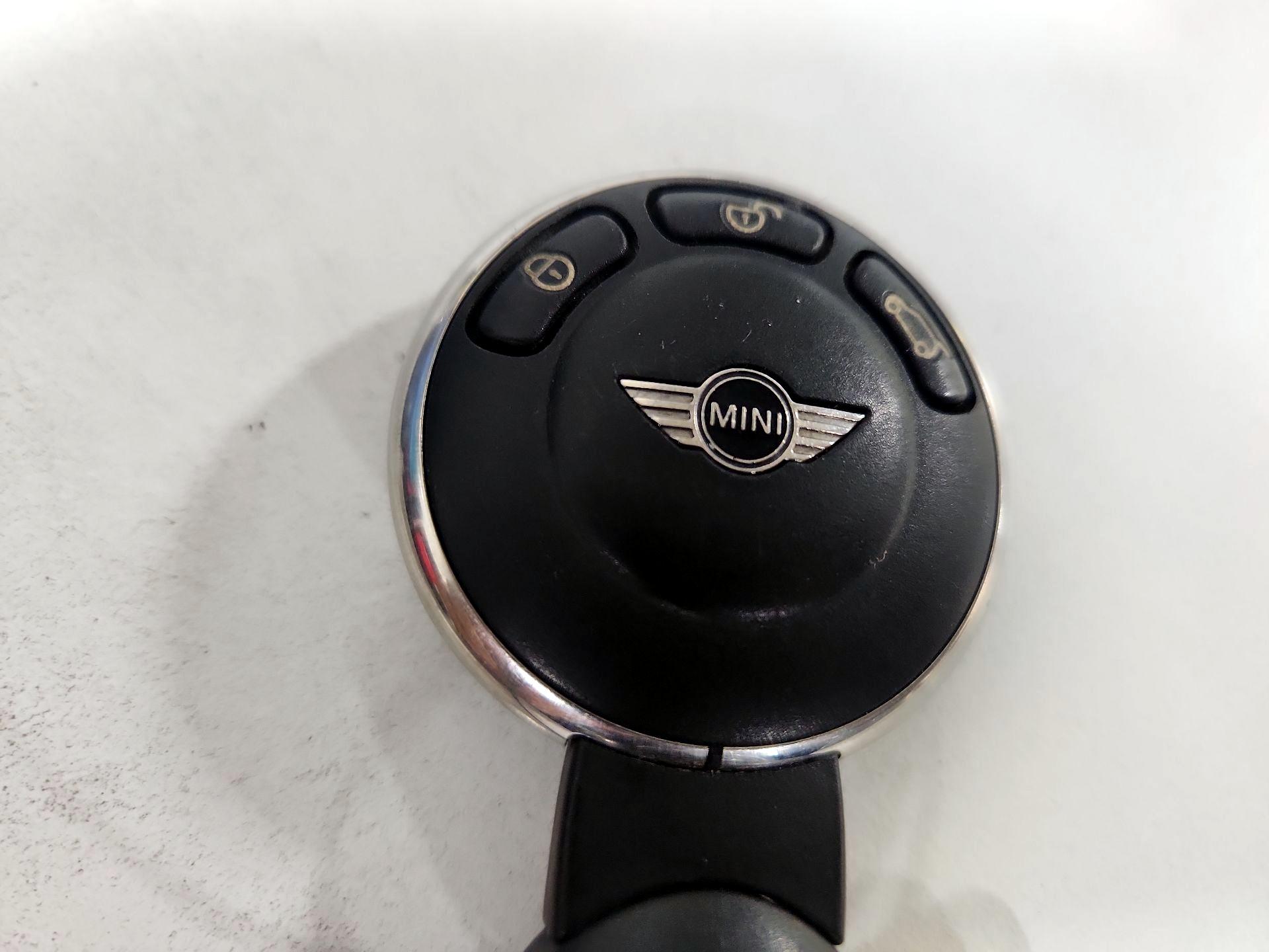 Thumbnail: 2015 MINI Cooper Countryman - 20