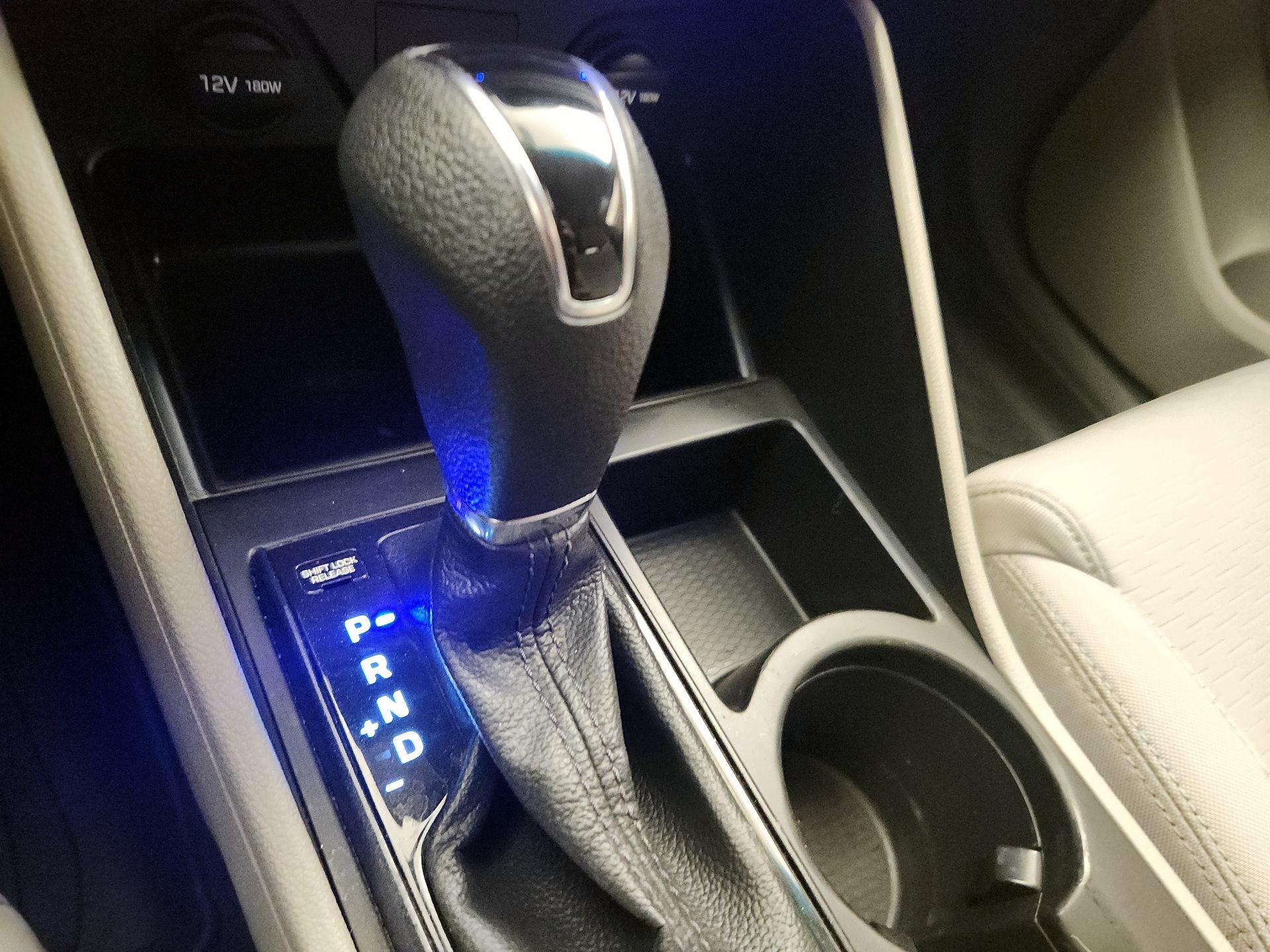 Thumbnail: 2019 Hyundai Tucson - 17