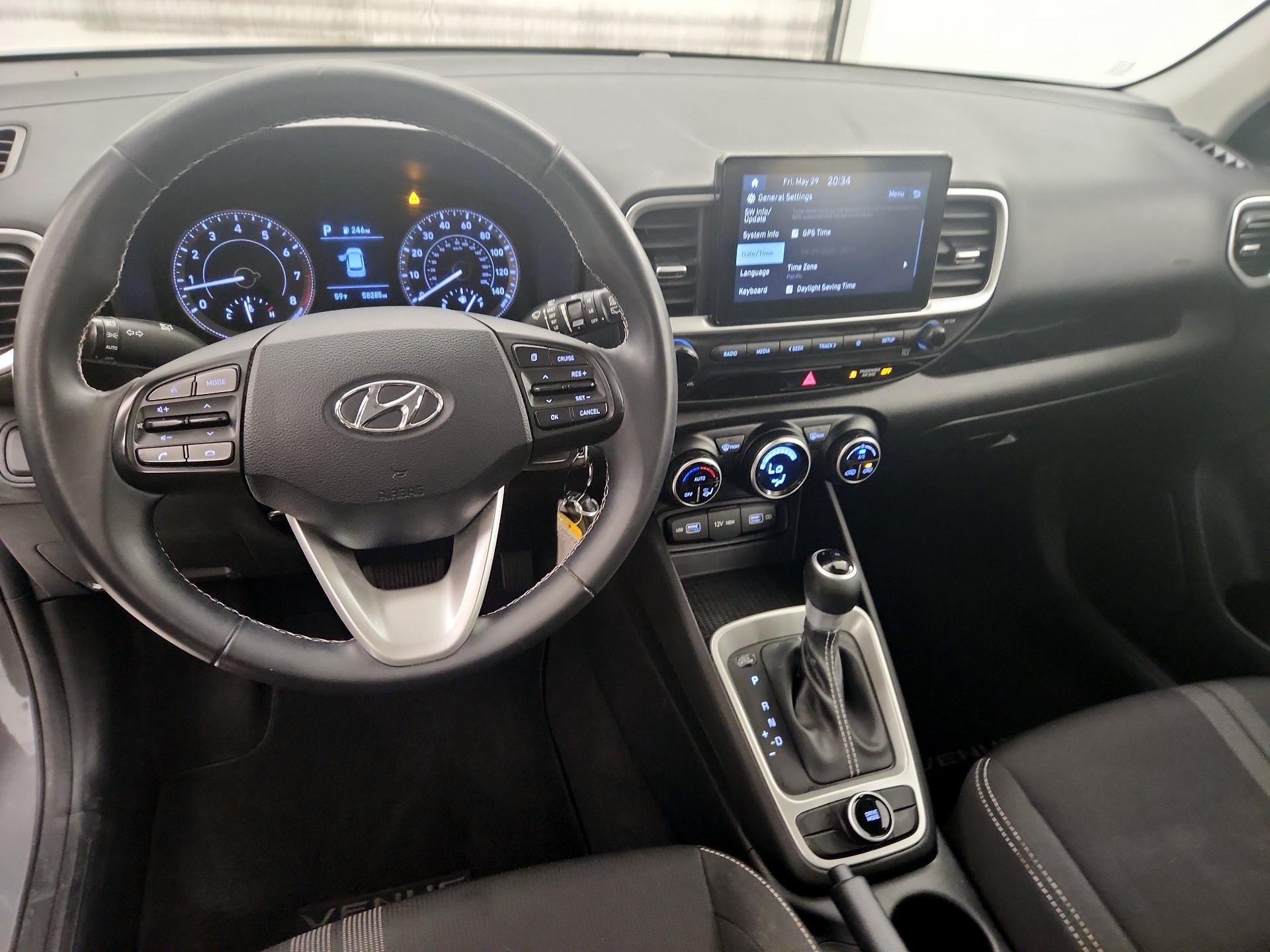Thumbnail: 2022 Hyundai Venue - 9