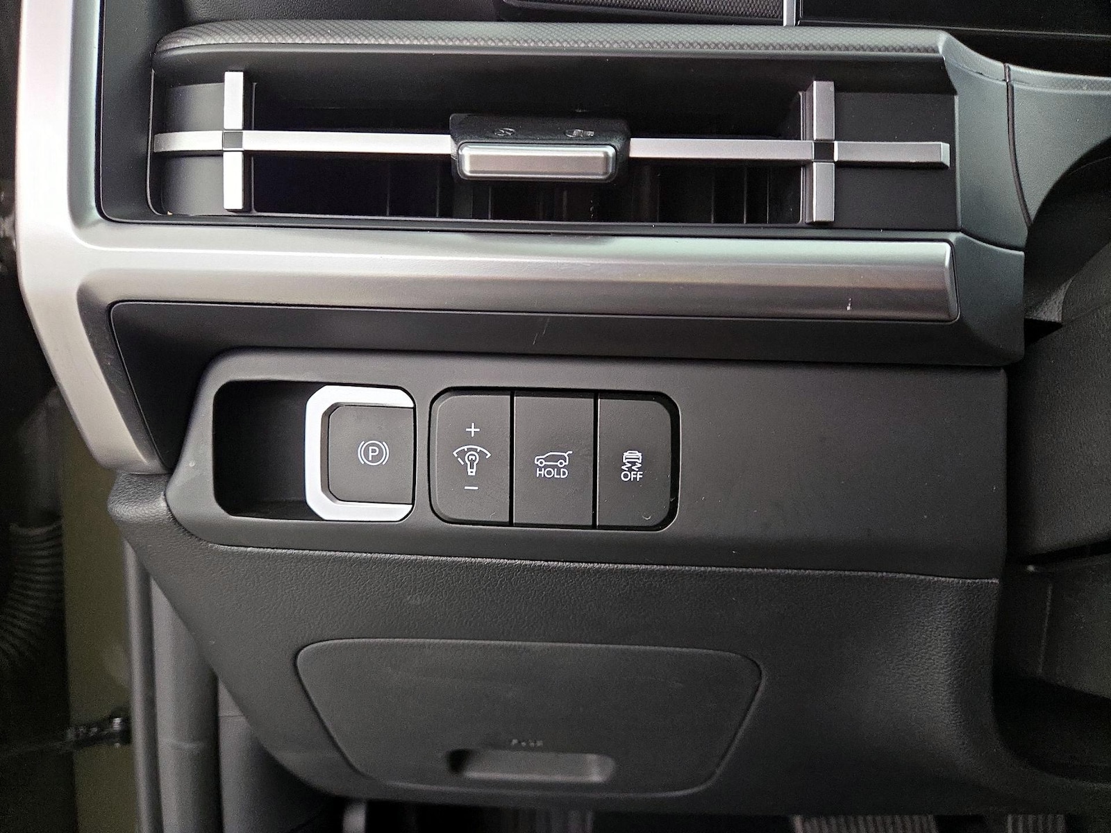2025 Hyundai Santa Fe SEL - Photo 14