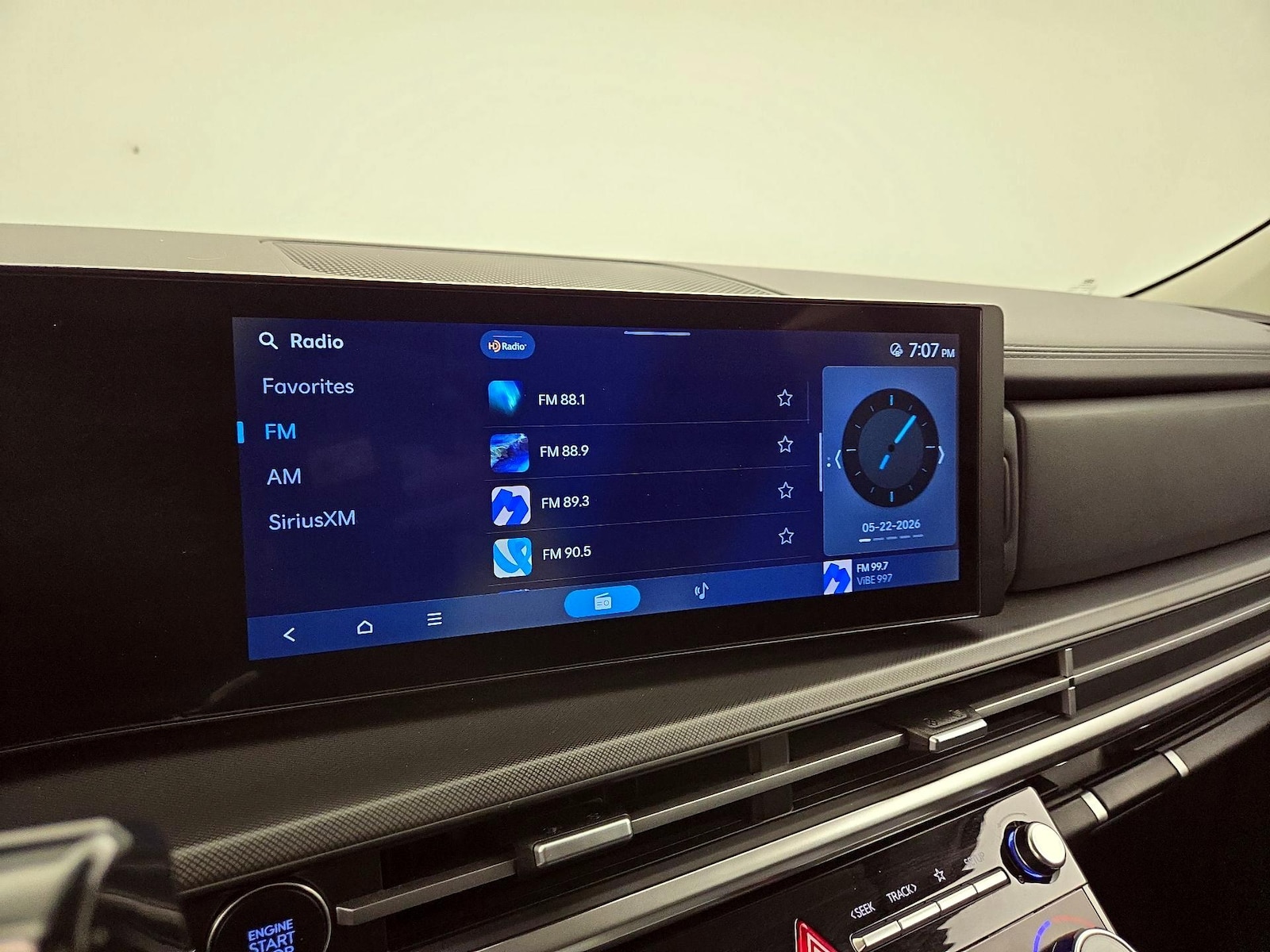 2025 Hyundai Santa Fe SEL - Photo 16