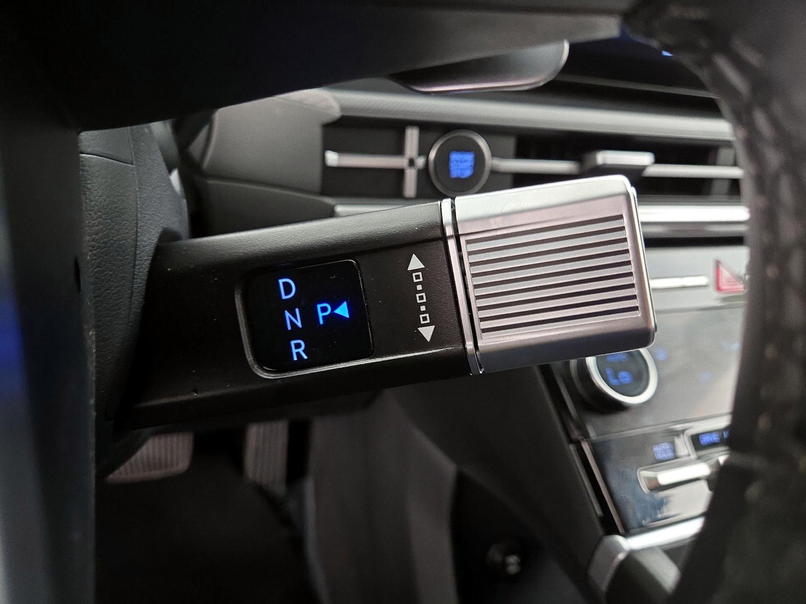 2025 Hyundai Santa Fe SEL - Photo 18