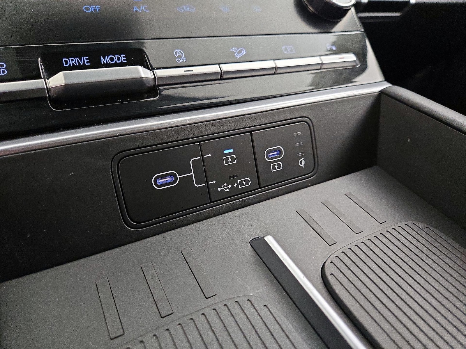 2025 Hyundai Santa Fe SEL - Photo 19
