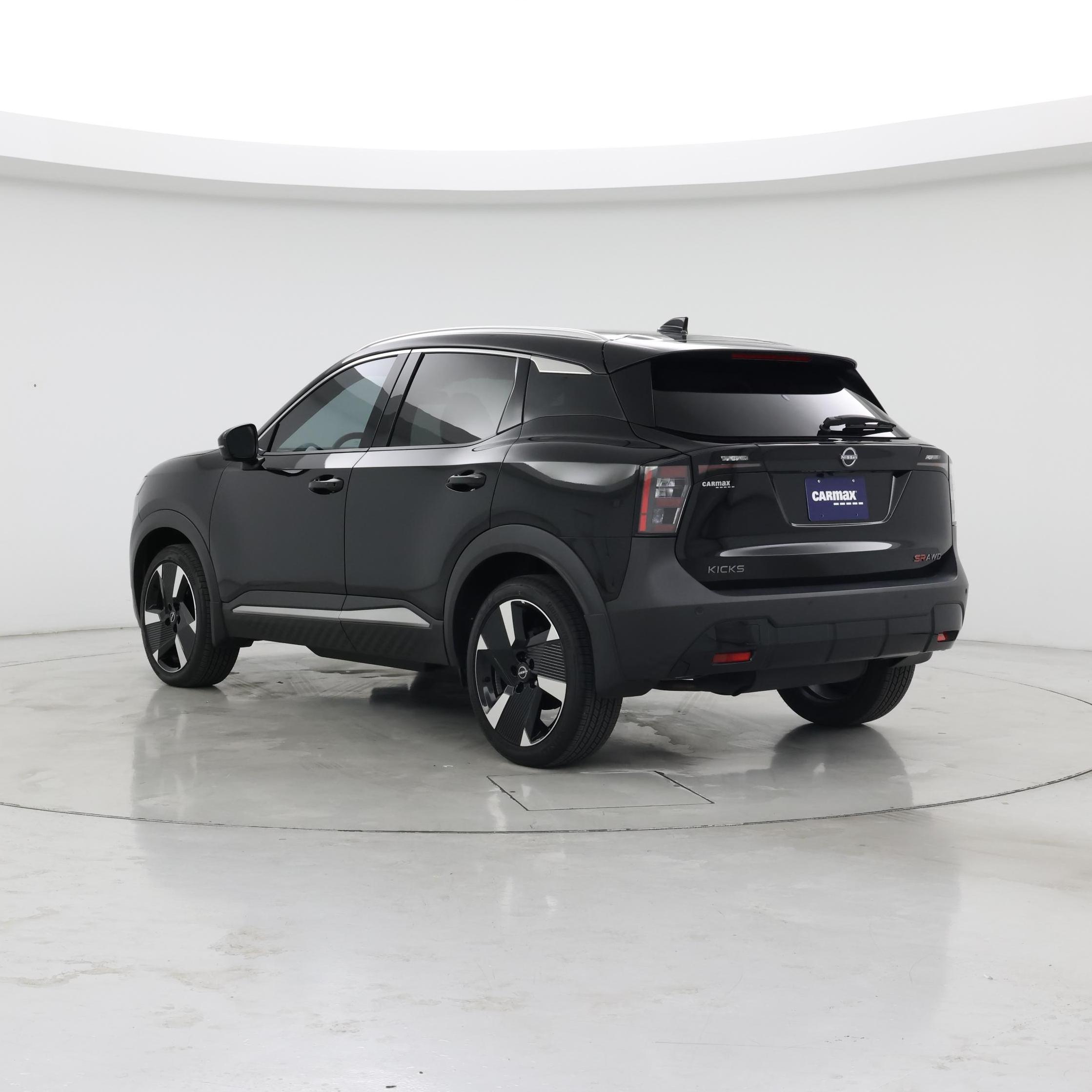 Thumbnail: 2025 Nissan Kicks - 2