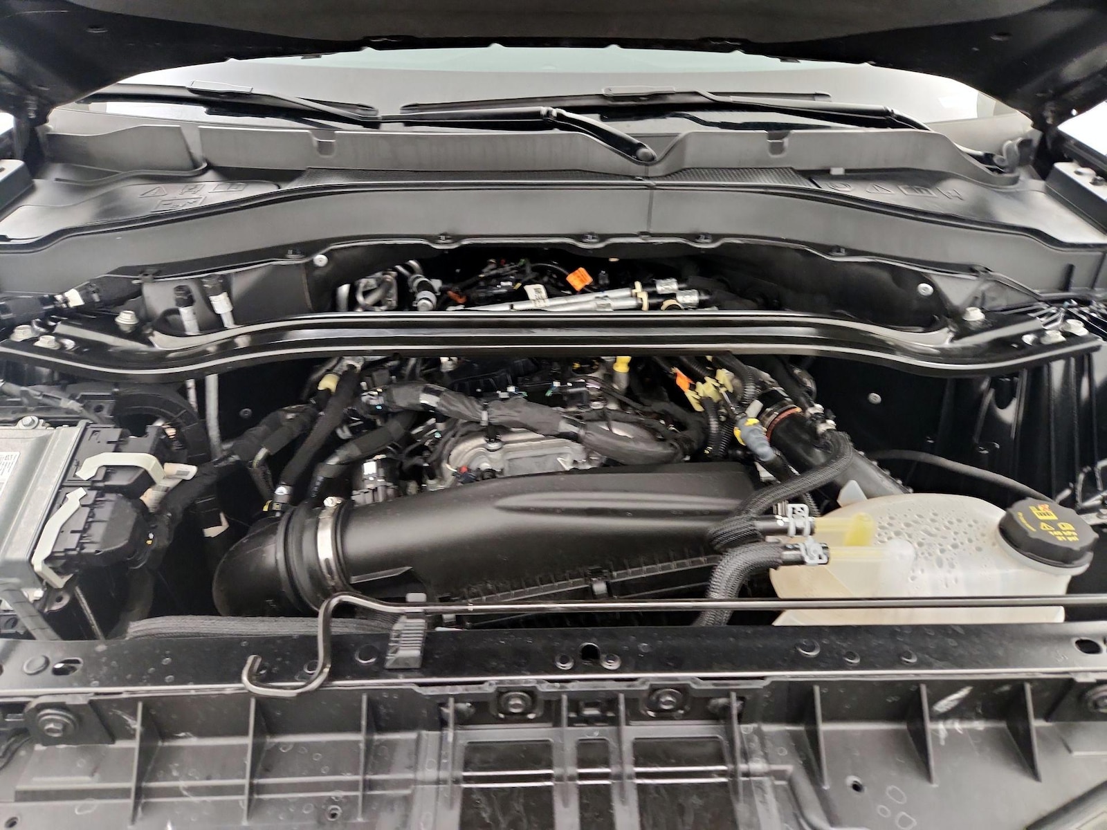 2025 Ford Explorer ST-LINE - Photo 25
