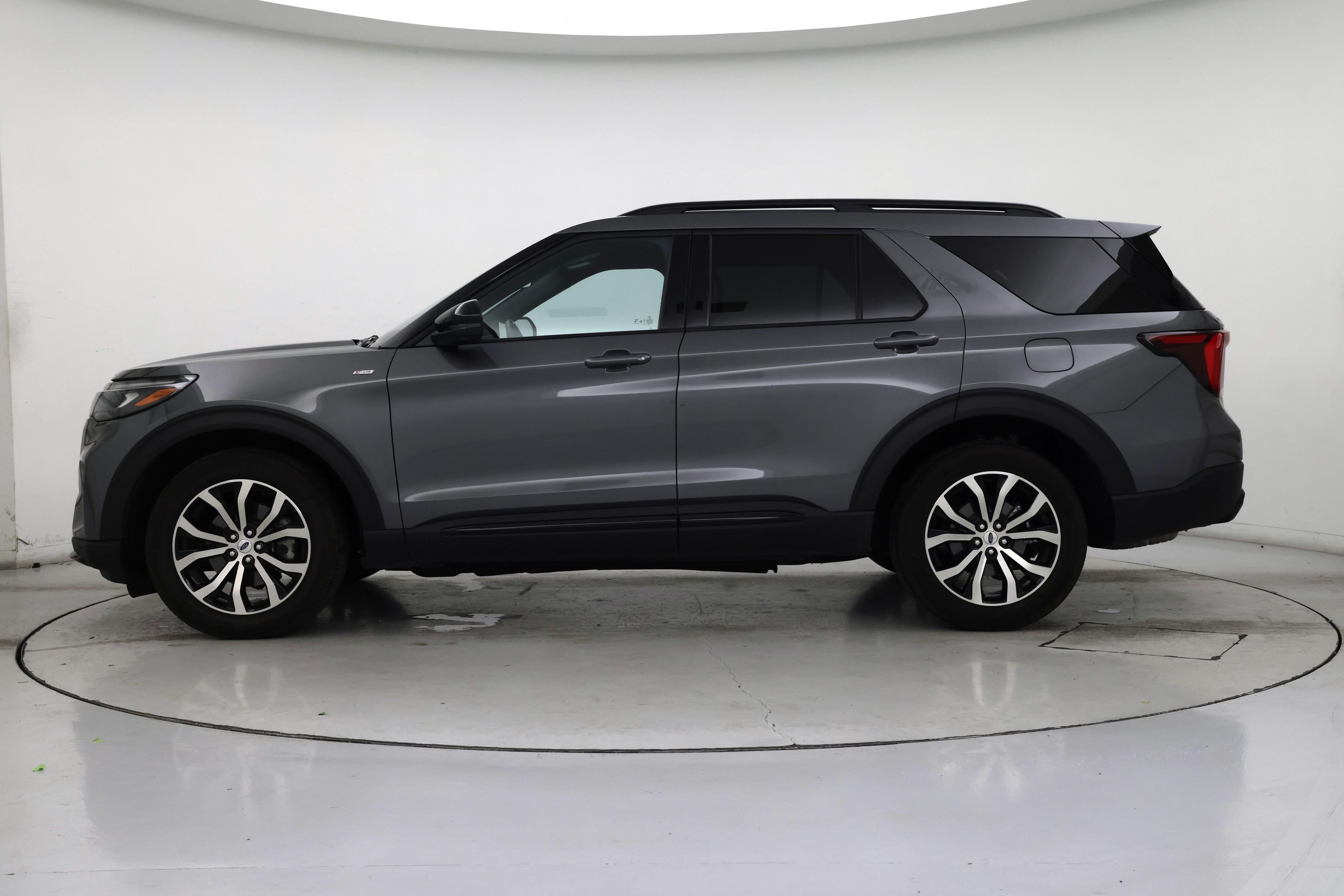 Thumbnail: 2025 Ford Explorer - 3