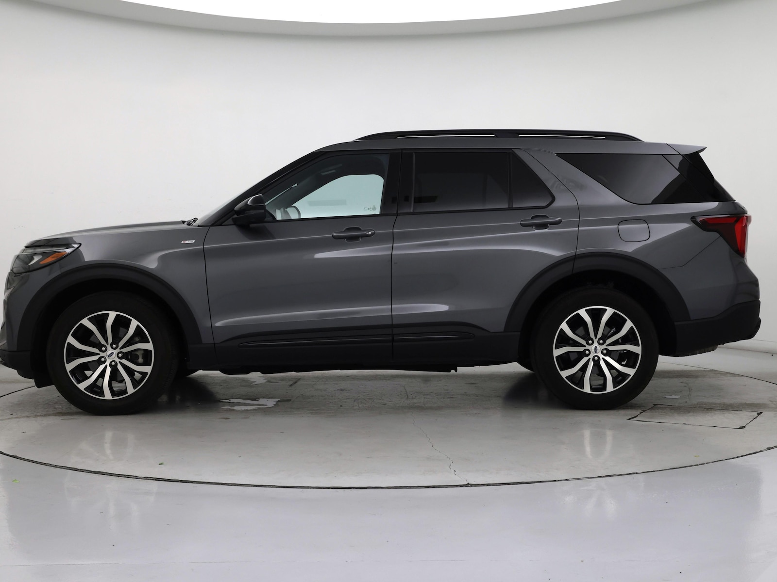 2025 Ford Explorer ST-LINE - Photo 4