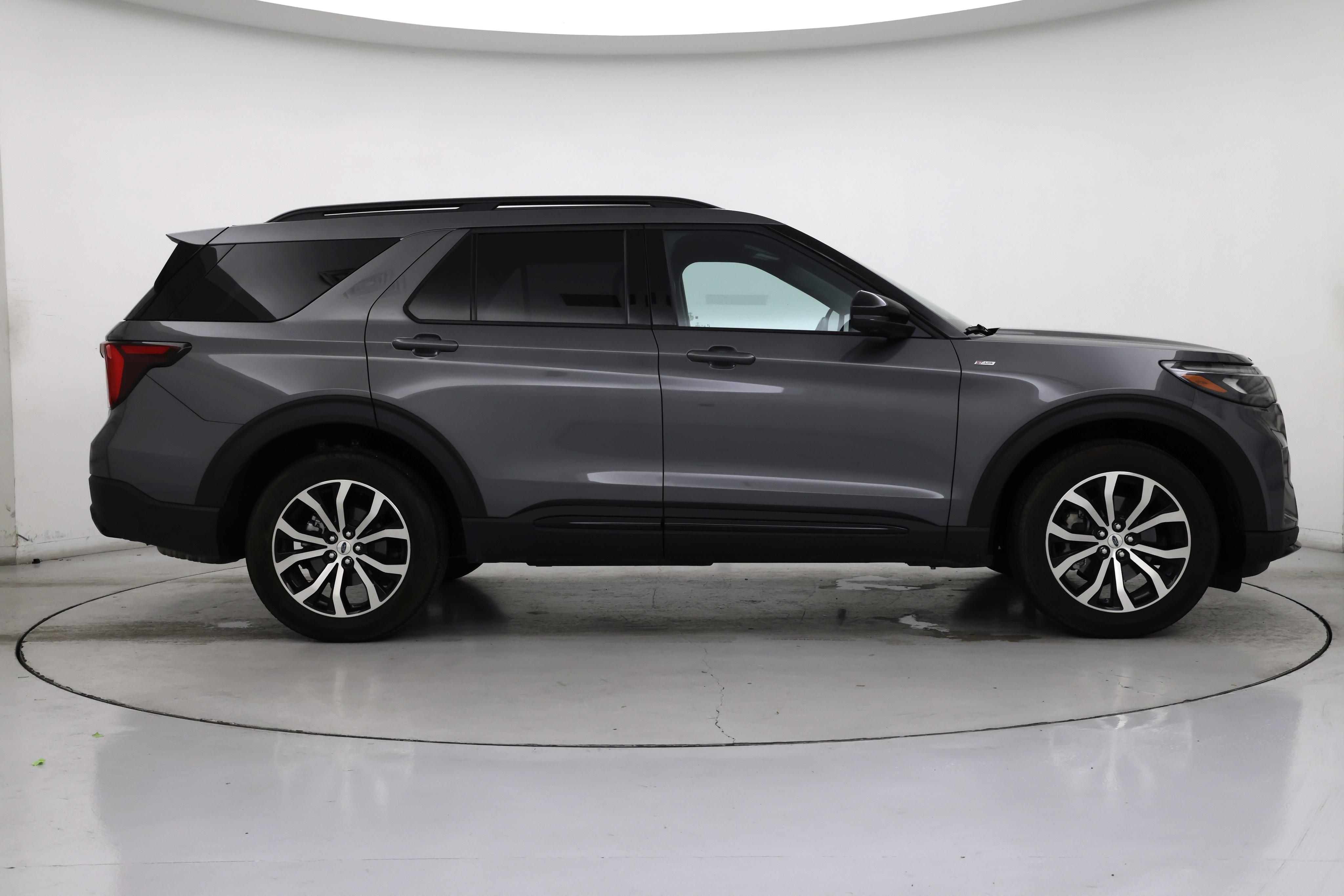 Thumbnail: 2025 Ford Explorer - 7