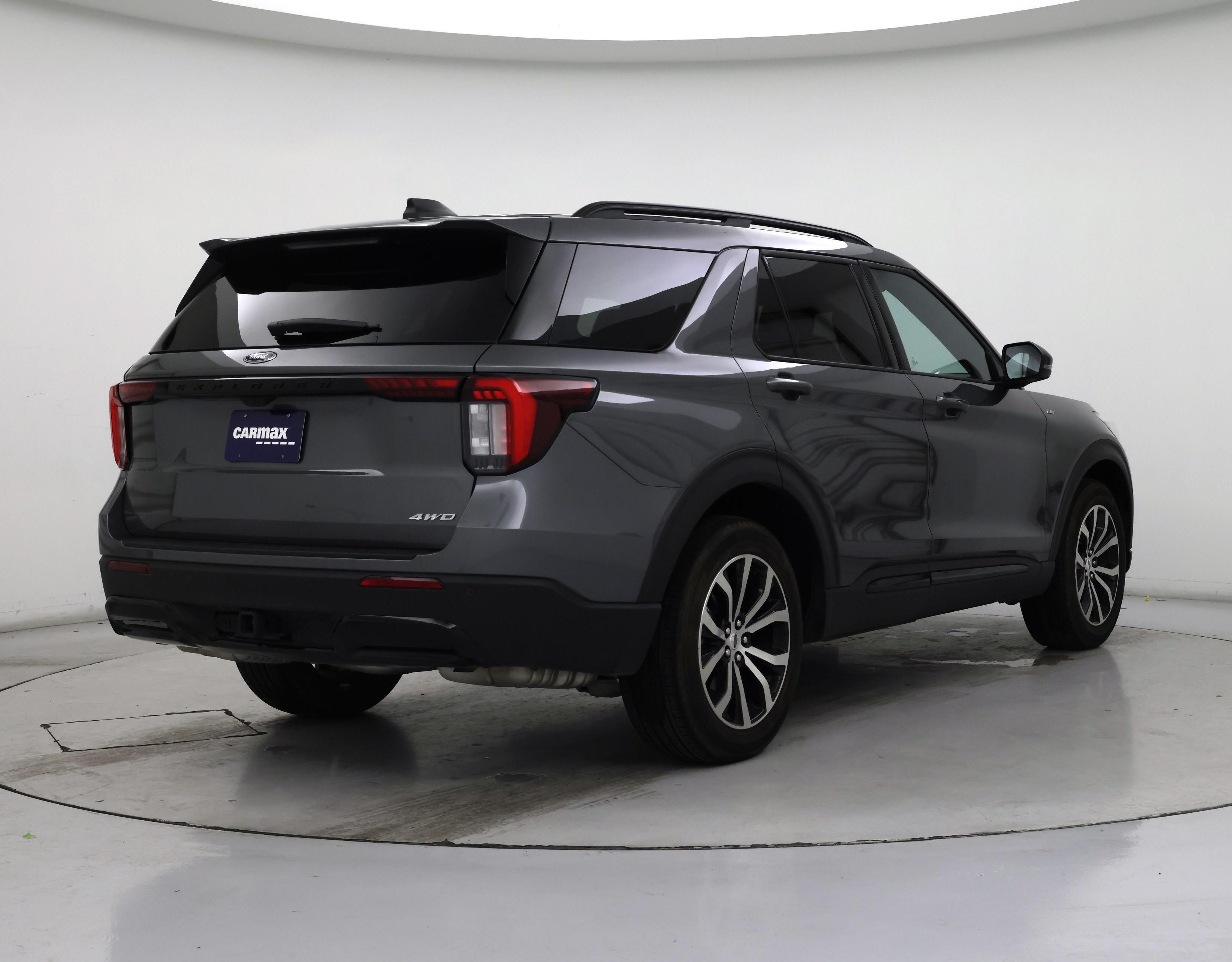Thumbnail: 2025 Ford Explorer - 8