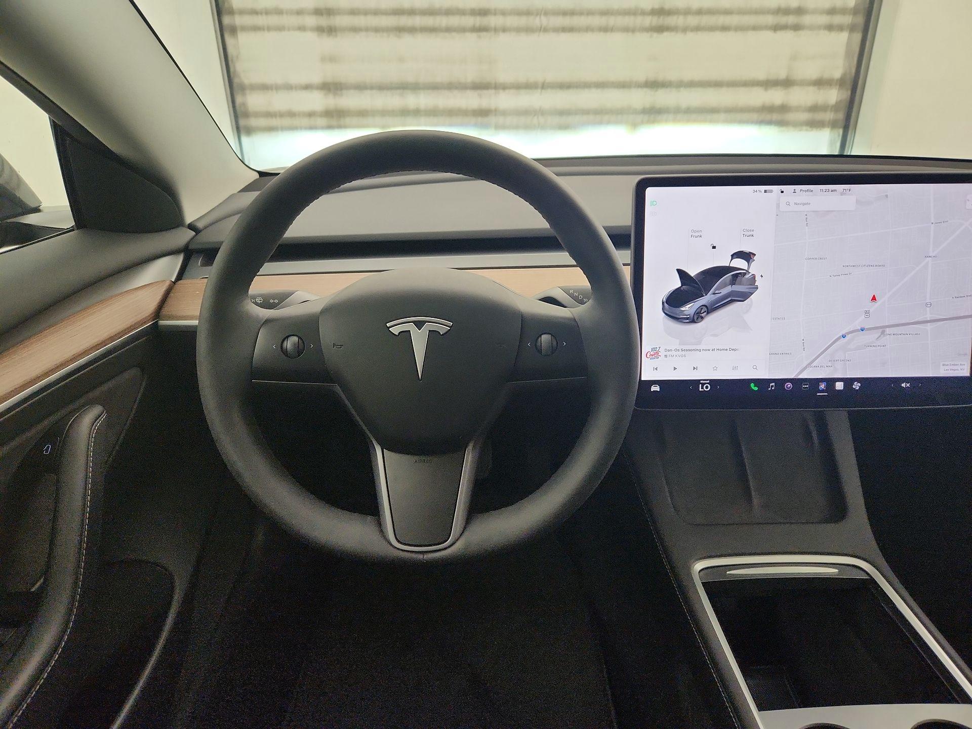 Thumbnail: 2023 Tesla Model 3 - 10