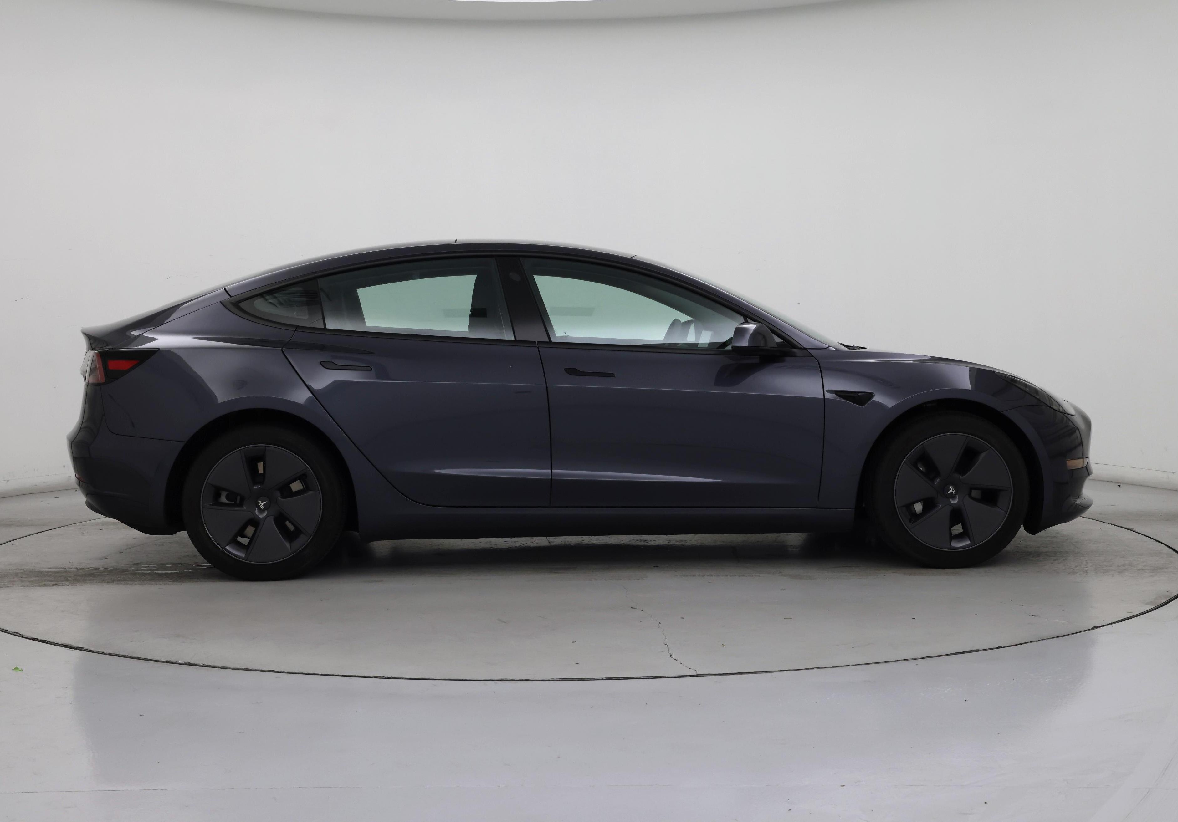 Thumbnail: 2023 Tesla Model 3 - 7