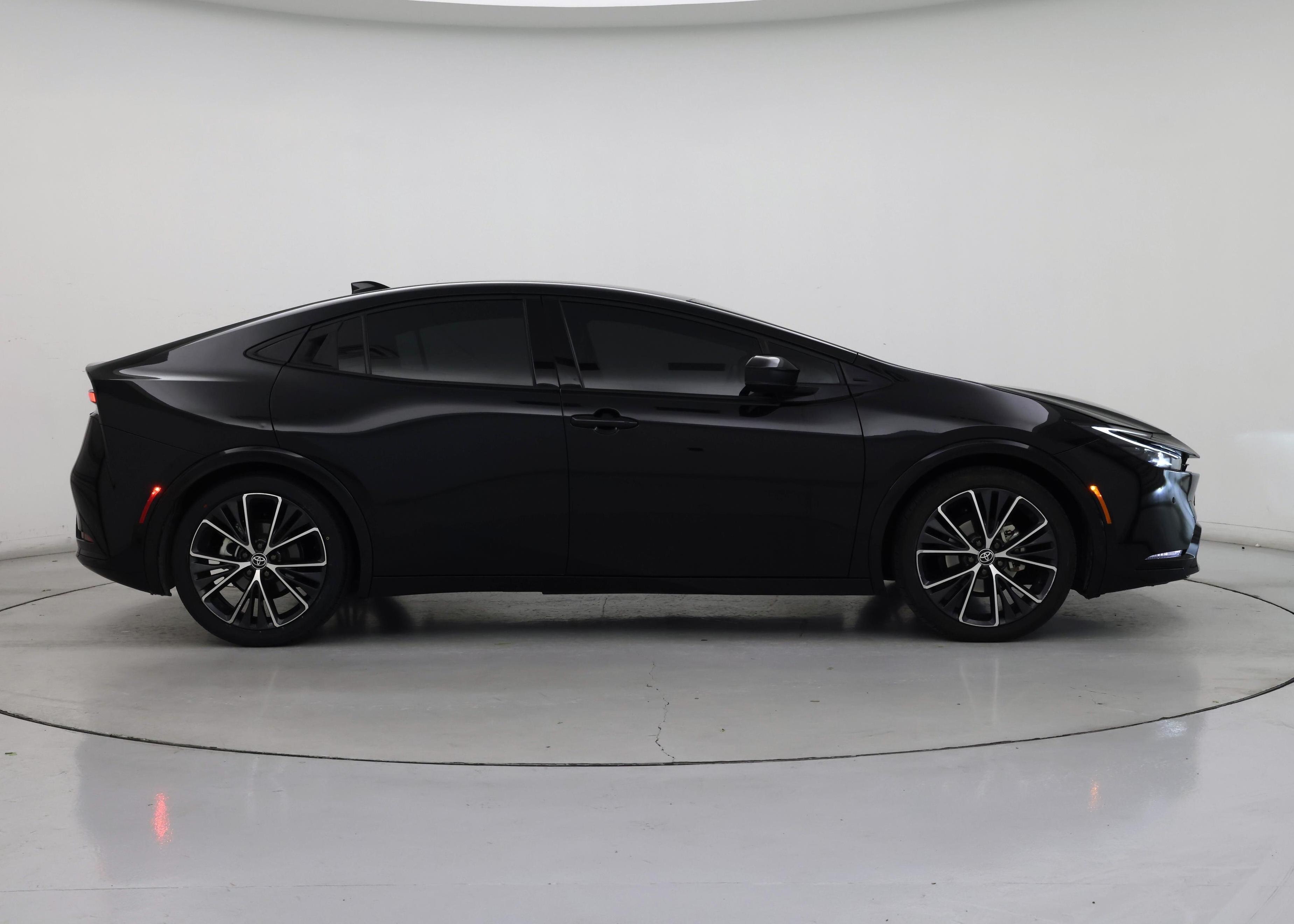 Thumbnail: 2025 Toyota Prius - 7