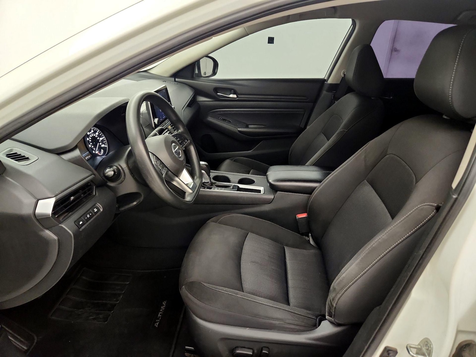Power Seat(s) & Side Airbags