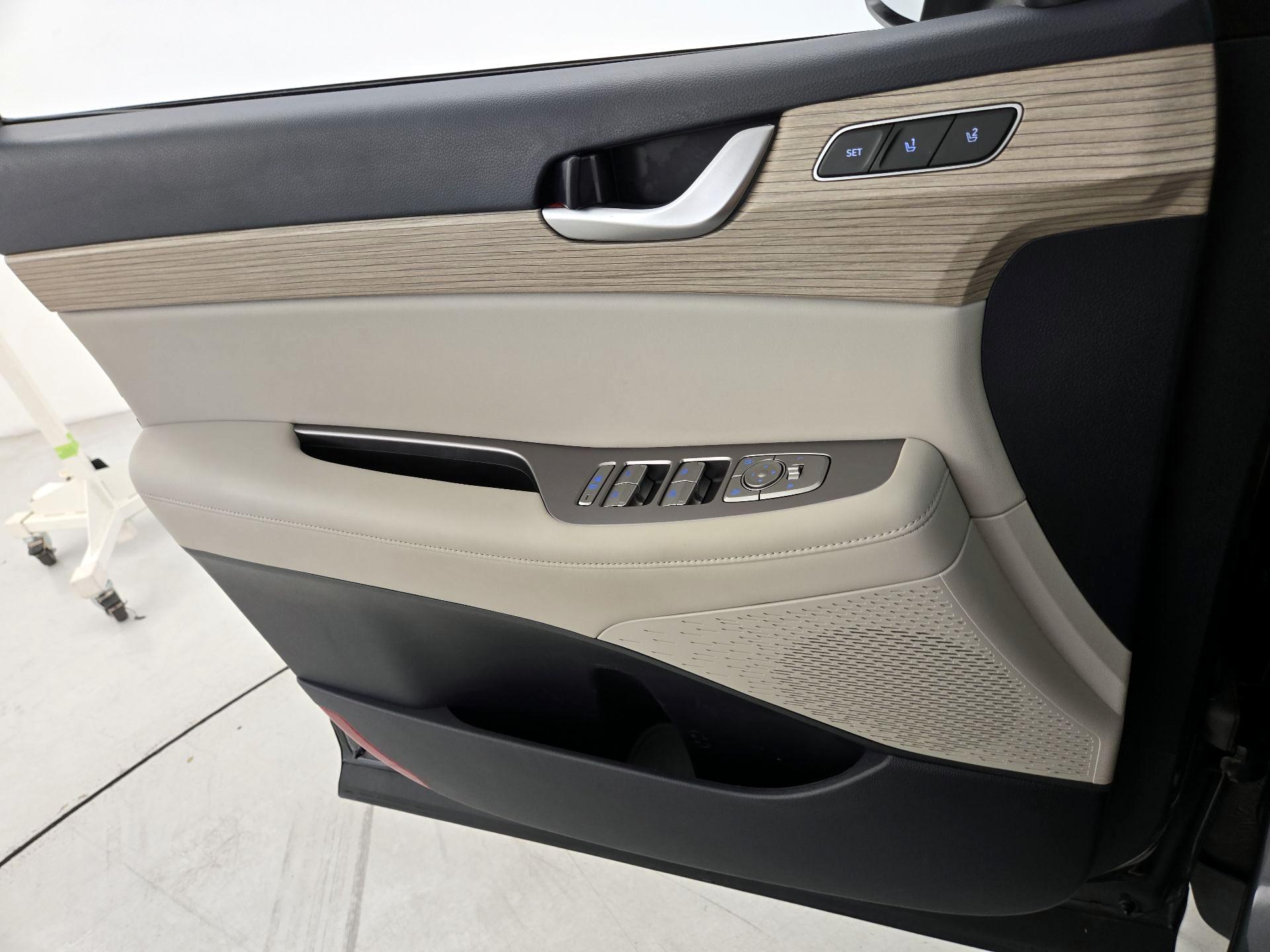 Thumbnail: 2022 Hyundai Palisade - 12