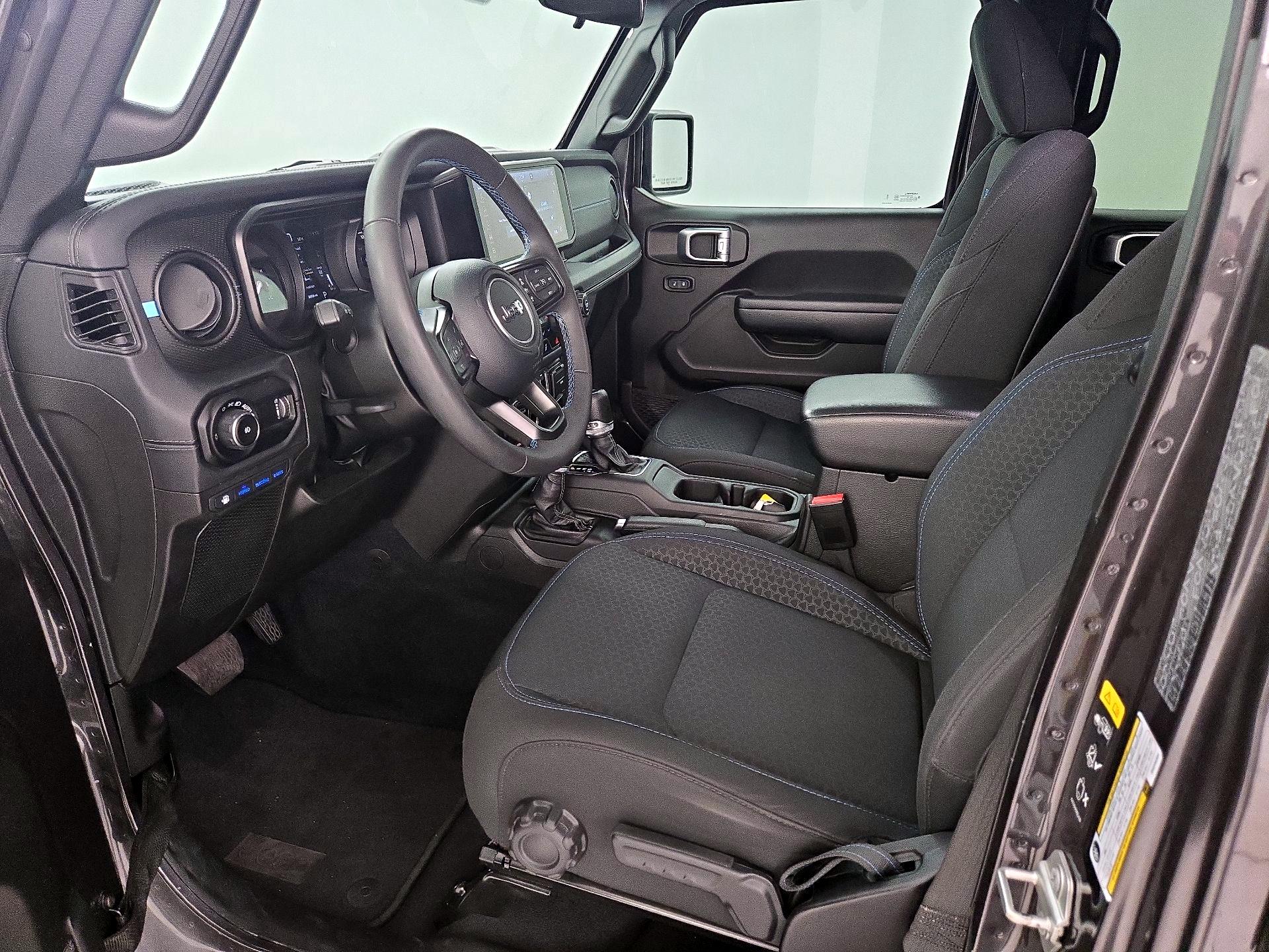 Thumbnail: 2024 Jeep Wrangler - 11