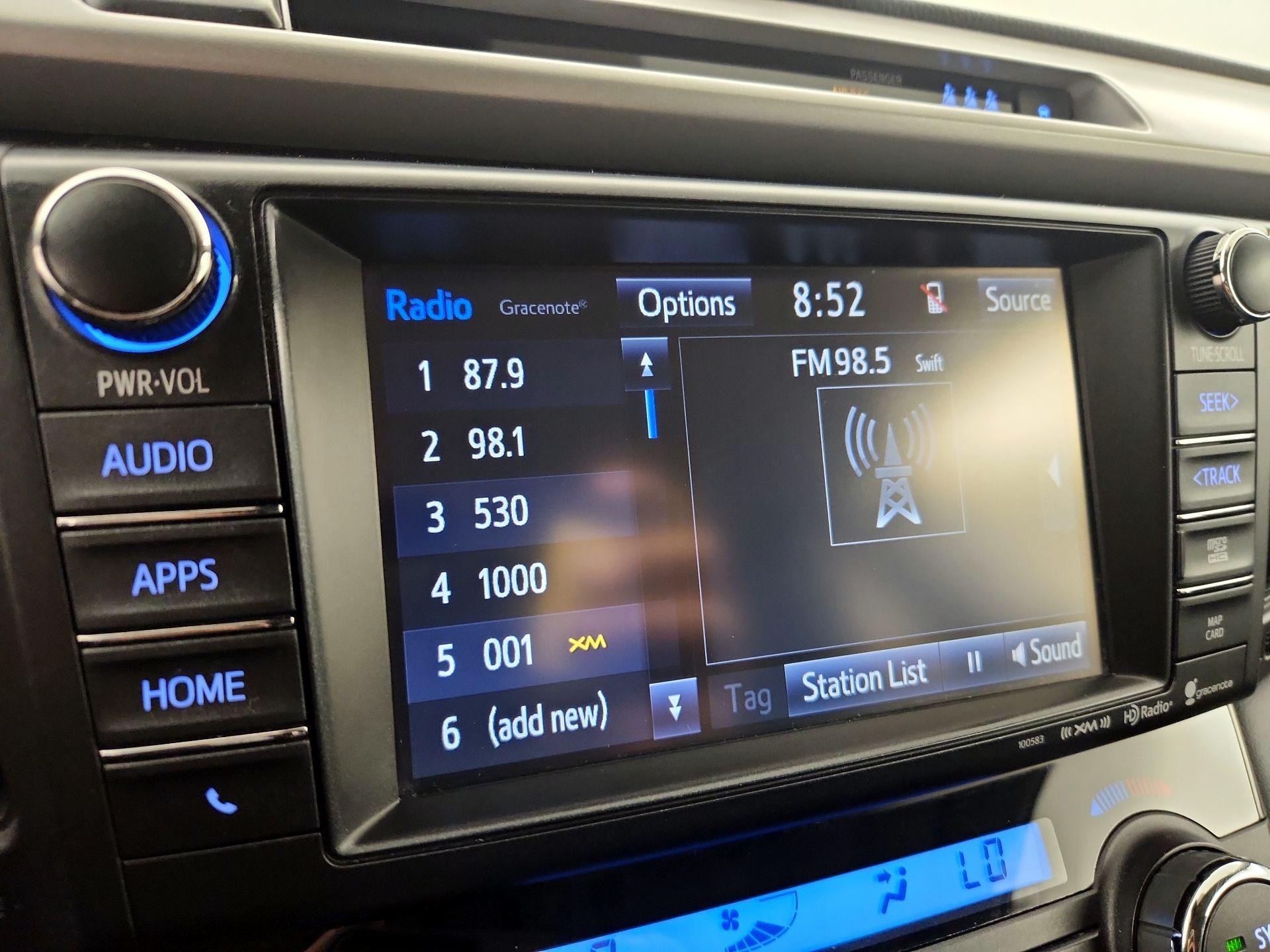 Thumbnail: 2017 Toyota RAV4 - 15