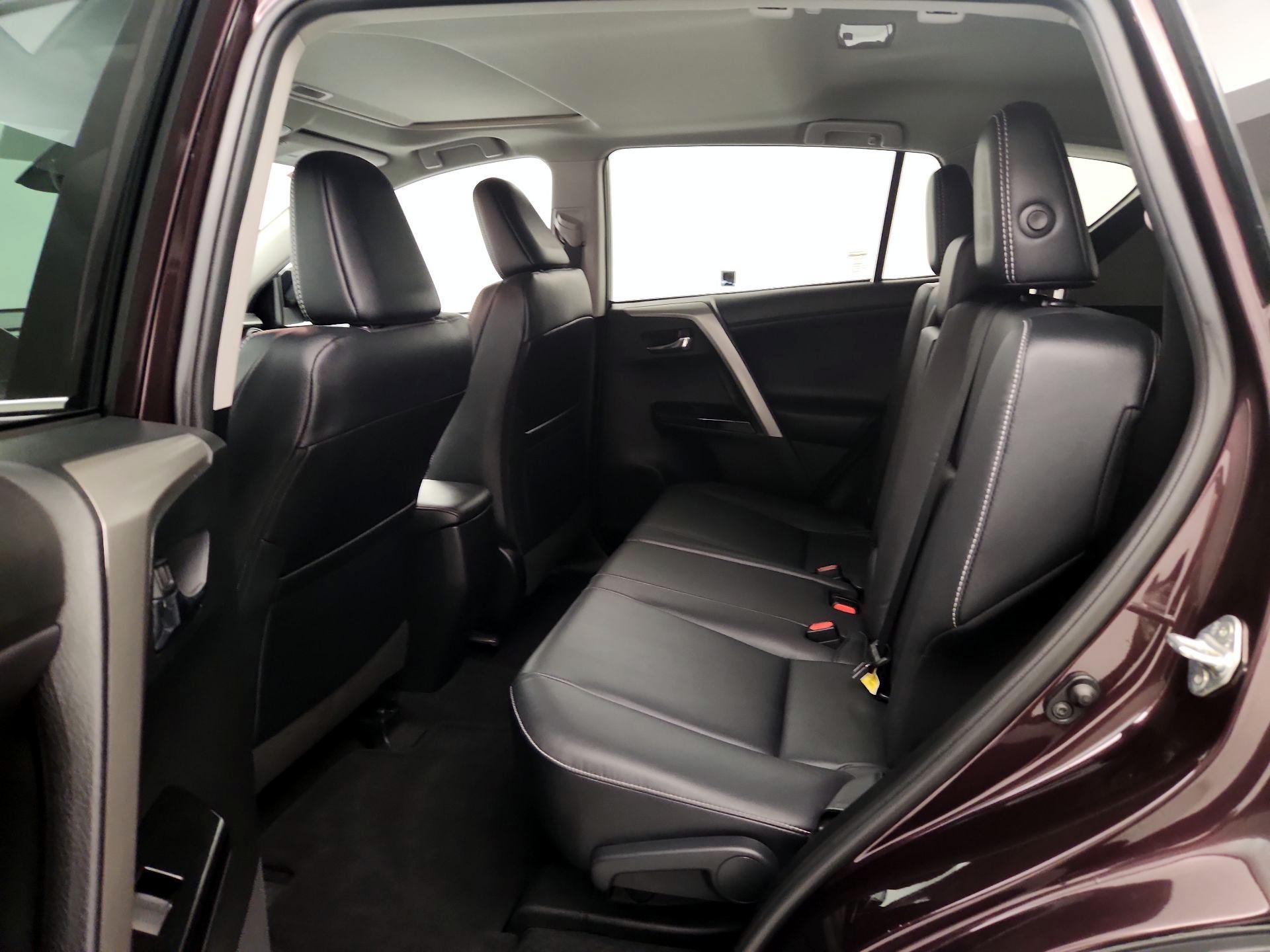 Thumbnail: 2017 Toyota RAV4 - 19