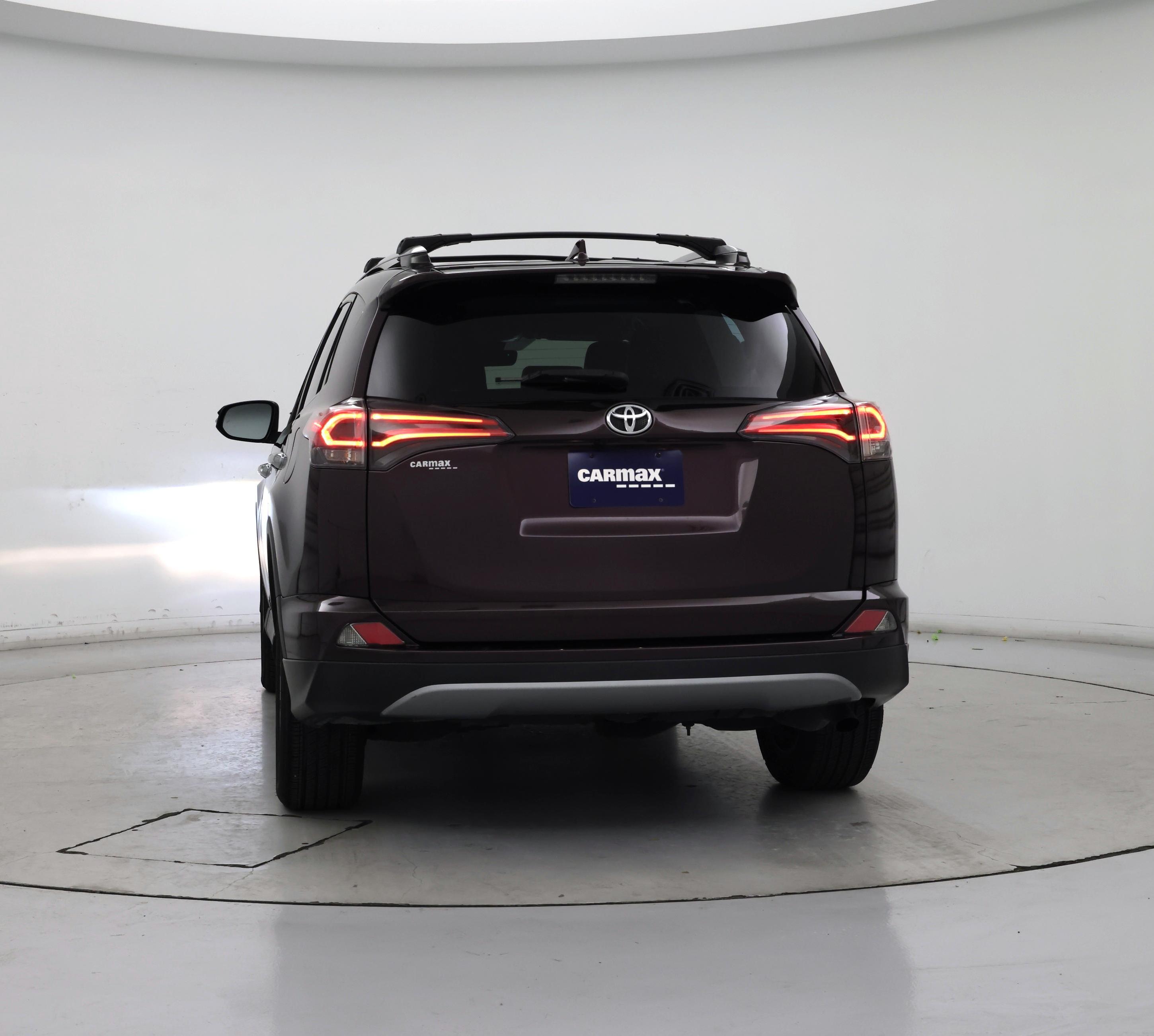 Thumbnail: 2017 Toyota RAV4 - 6