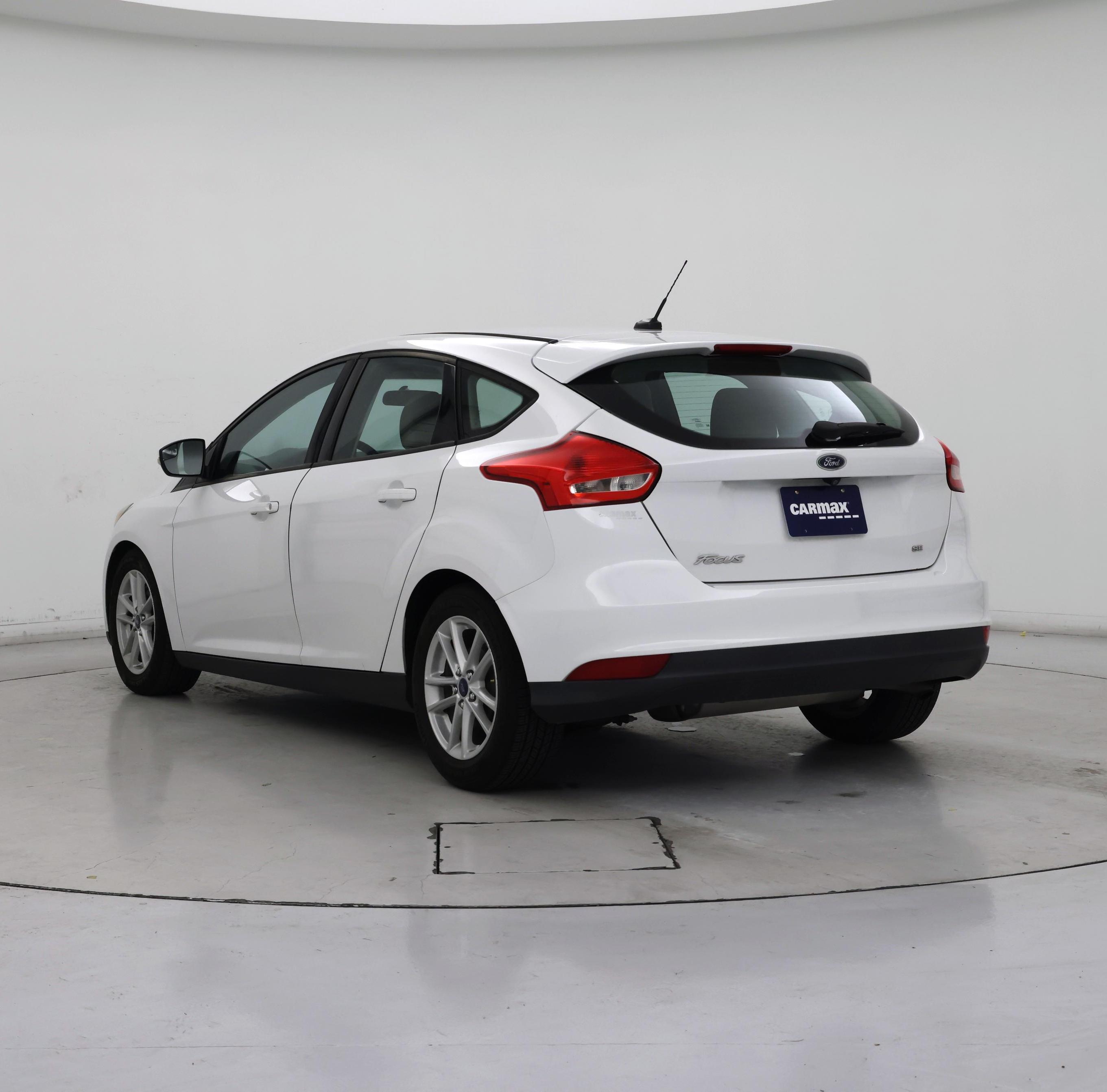 Thumbnail: 2015 Ford Focus - 2