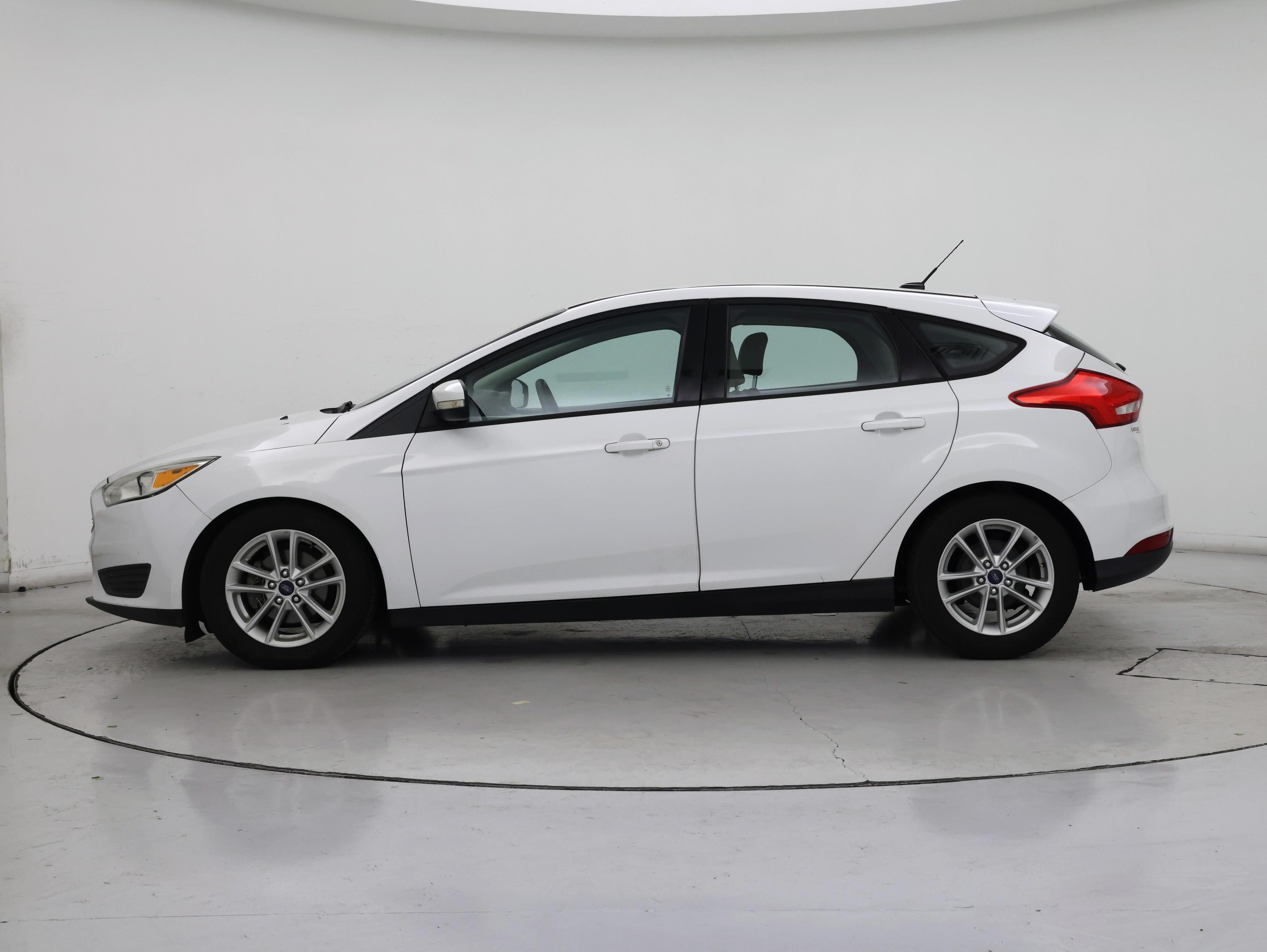 Thumbnail: 2015 Ford Focus - 3