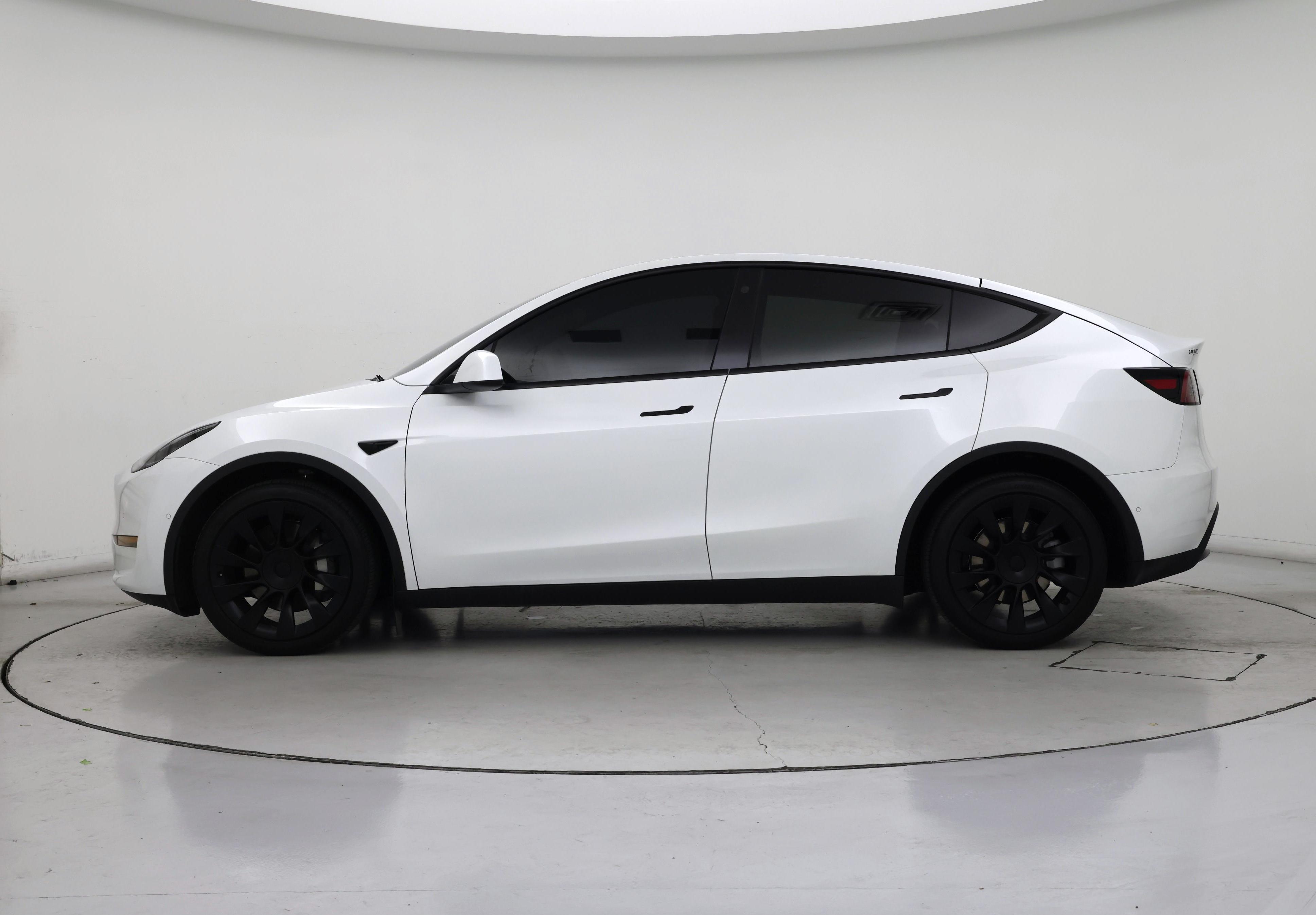 Thumbnail: 2022 Tesla Model Y - 3
