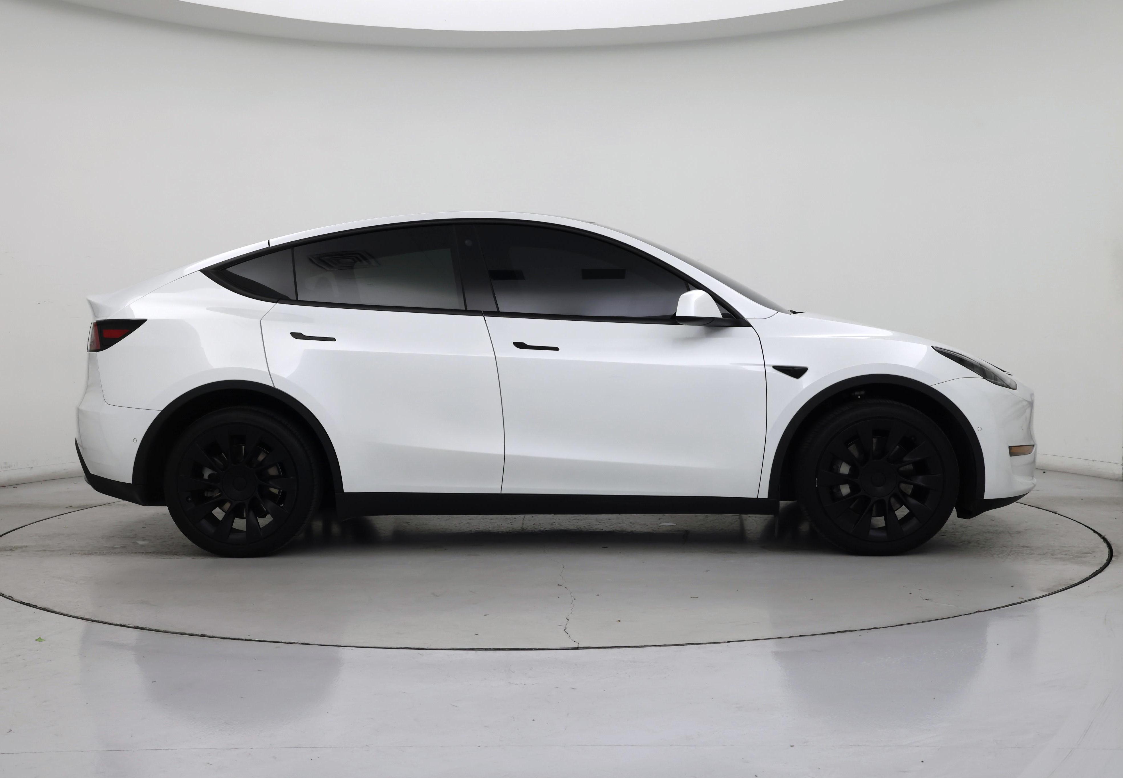 Thumbnail: 2022 Tesla Model Y - 7
