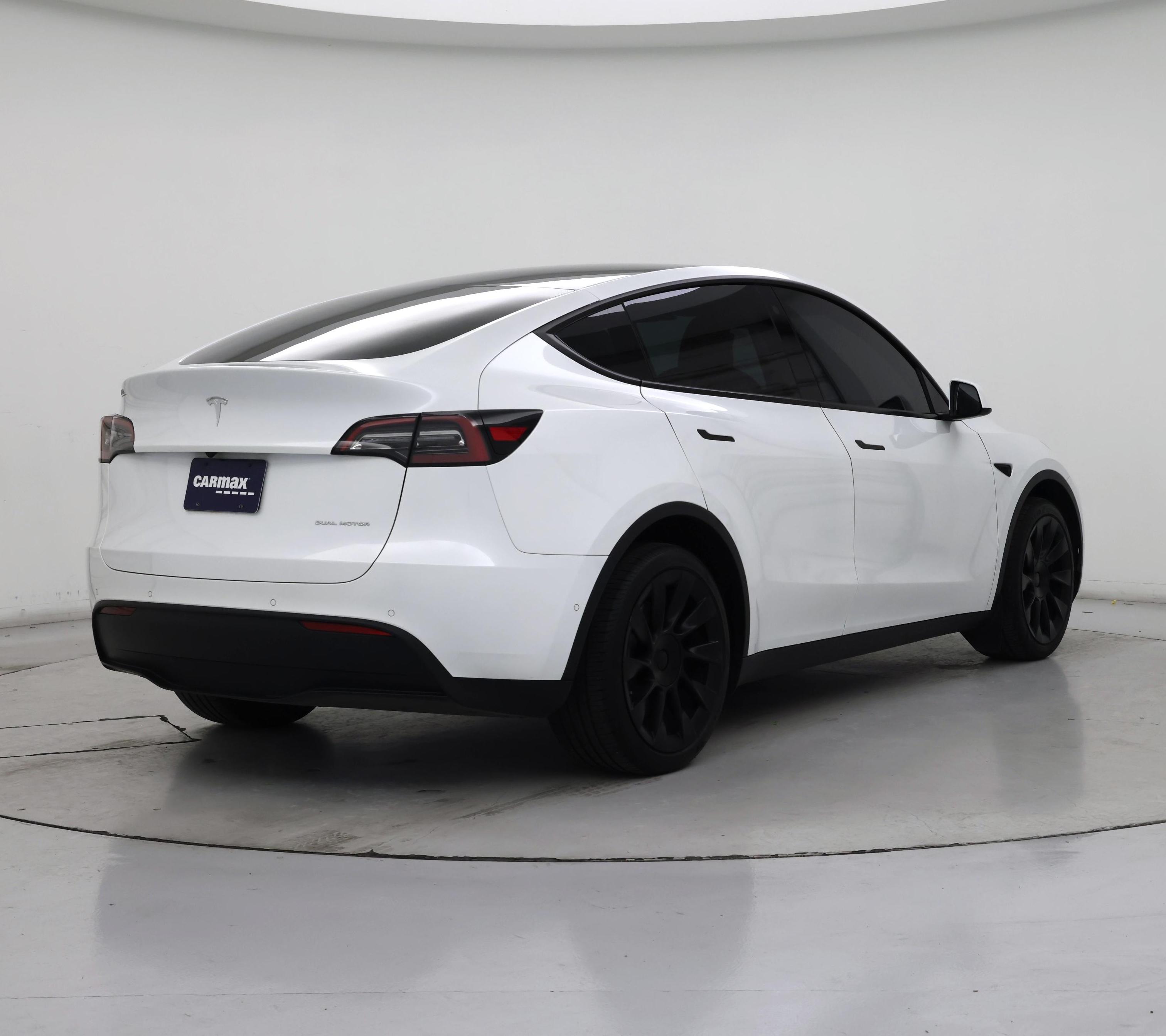 Thumbnail: 2022 Tesla Model Y - 8